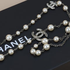 Chanel 2014 CC Lange Chanel-Halskette mit Kristallperlen