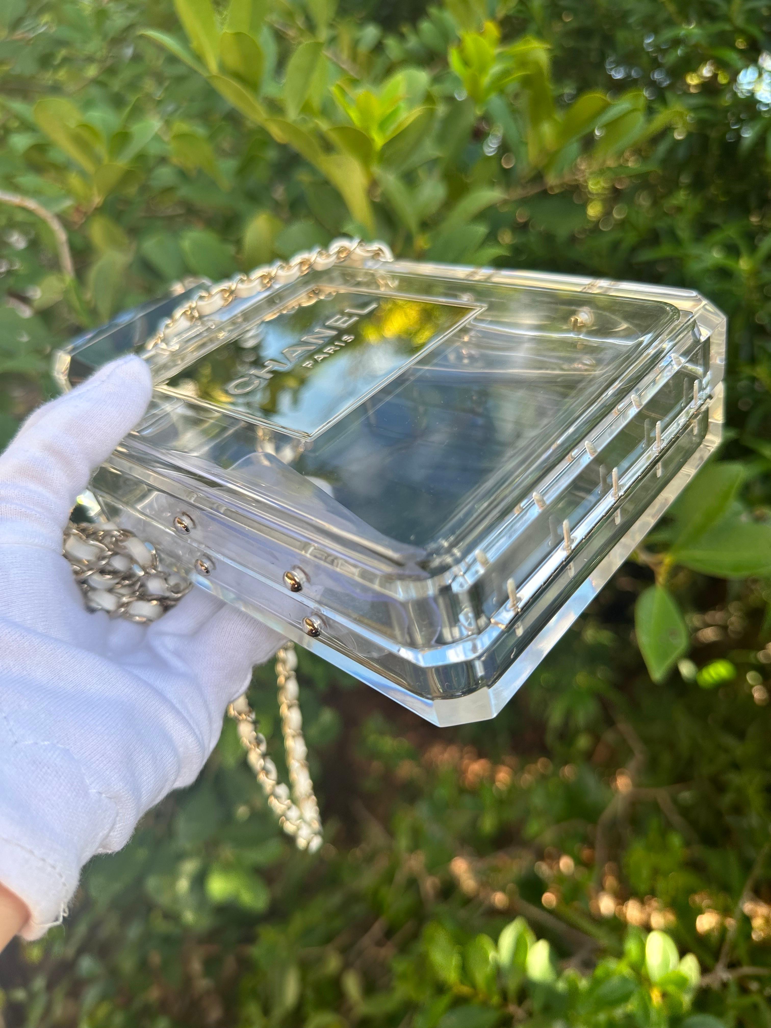Chanel 2014 Cruise Clear Lucite N°5 Perfume Bottle Clutch 8