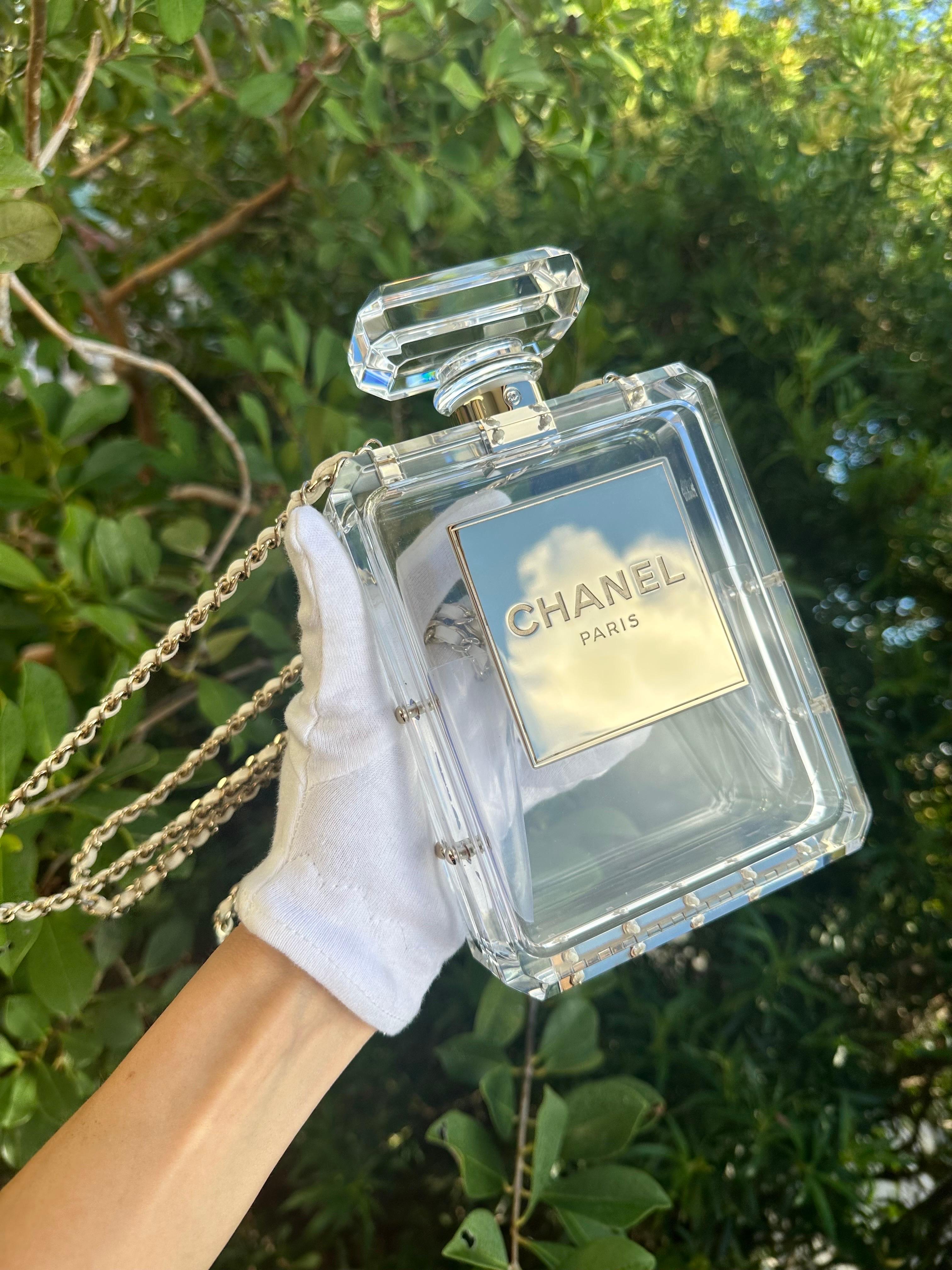 Women's or Men's Chanel 2014 Cruise Clear Lucite N°5 Perfume Bottle Clutch