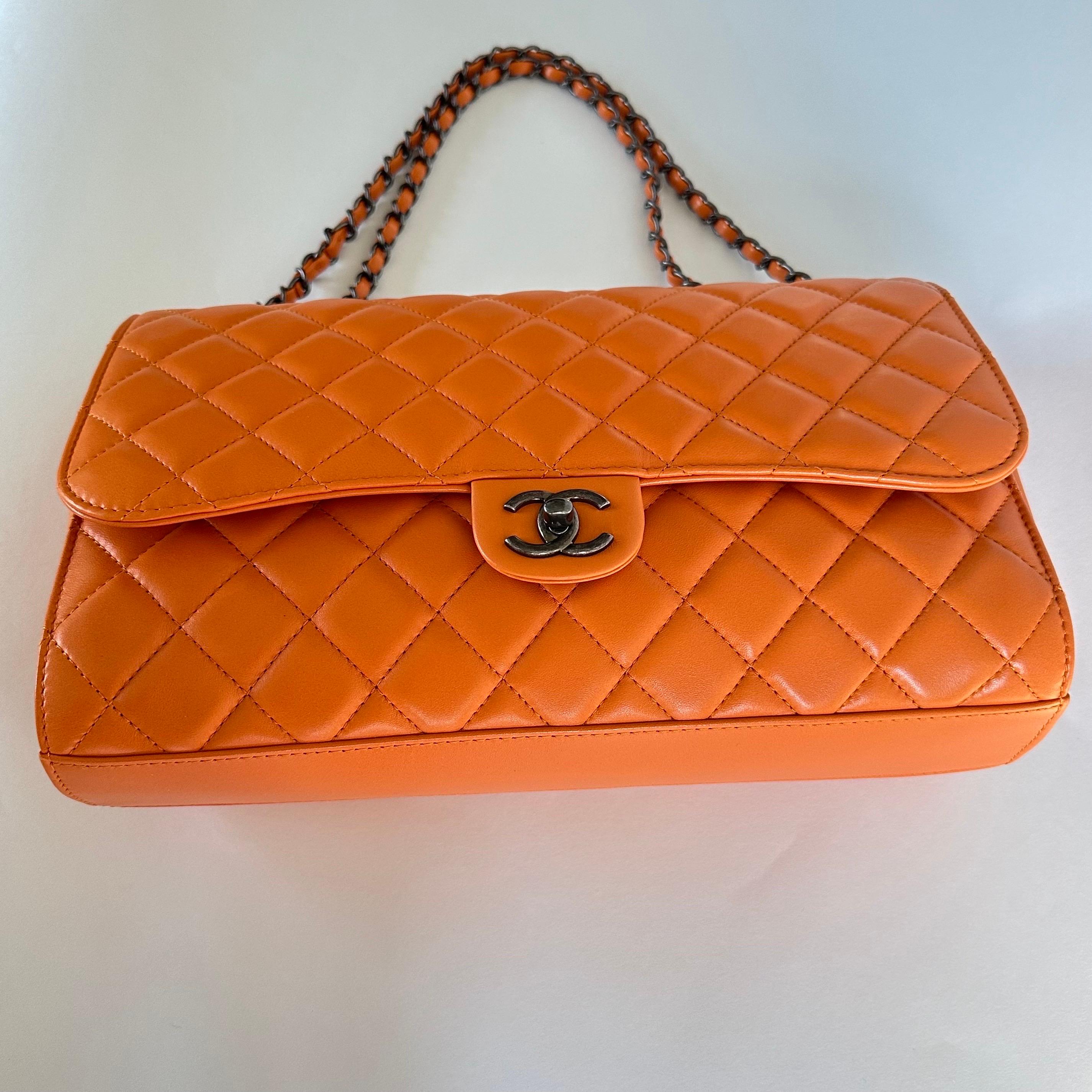 Chanel 2014 Mandarin Orange Caviar Expandable 2in1 Shopper Drawstring Flap Bag For Sale 7