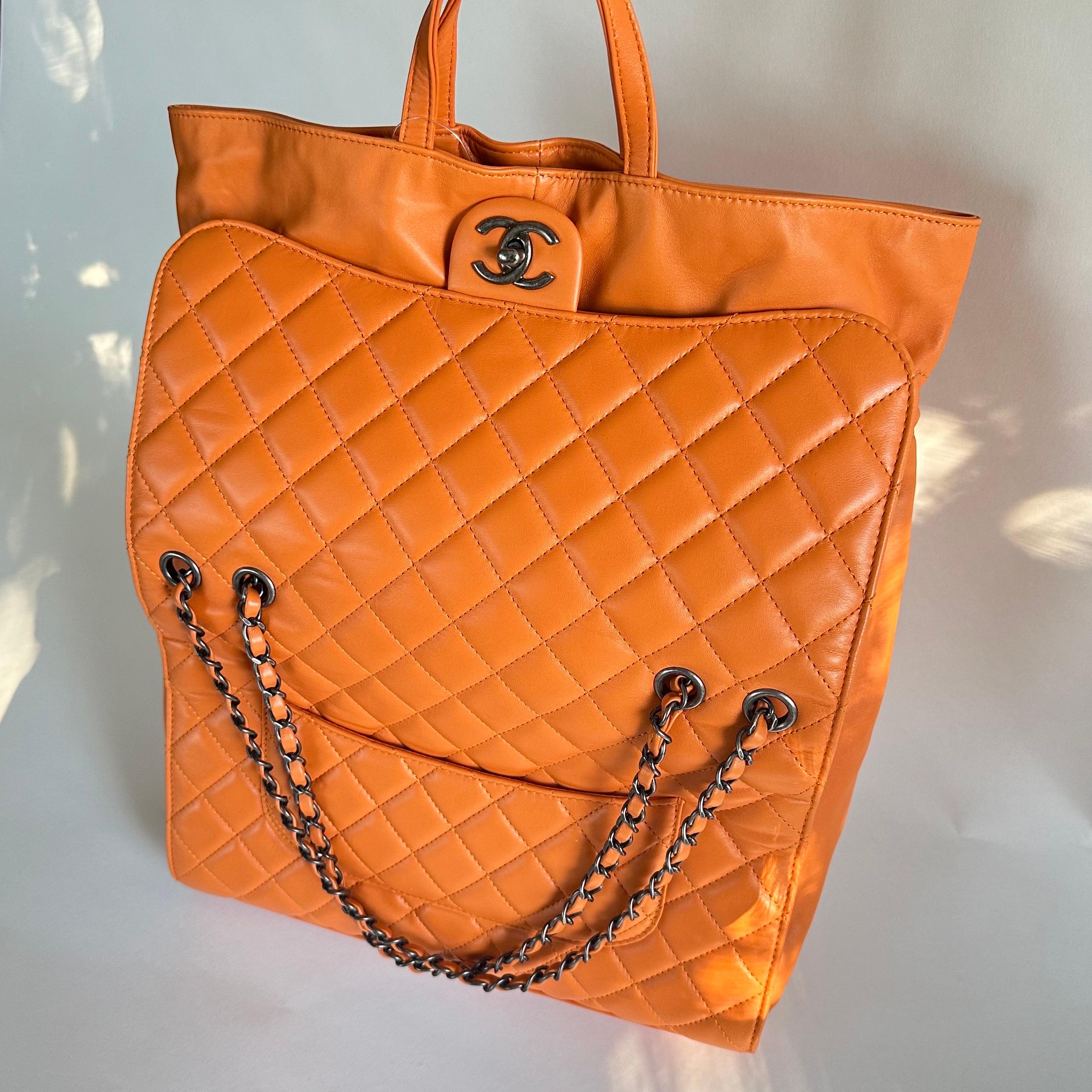 Chanel 2014 Mandarin Orange Caviar Expandable 2in1 Shopper Drawstring Flap Bag For Sale 9