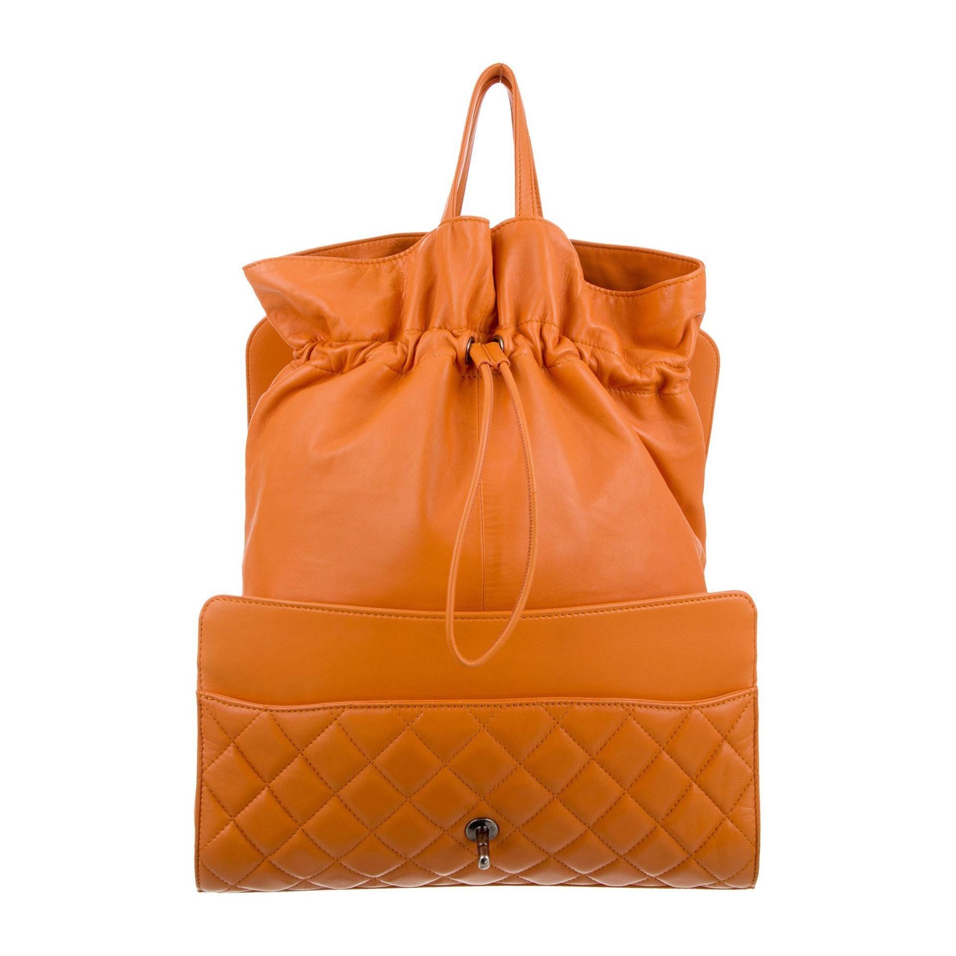Chanel 2014 Mandarin Orange Caviar Expandable 2in1 Shopper Drawstring Flap Bag For Sale 4