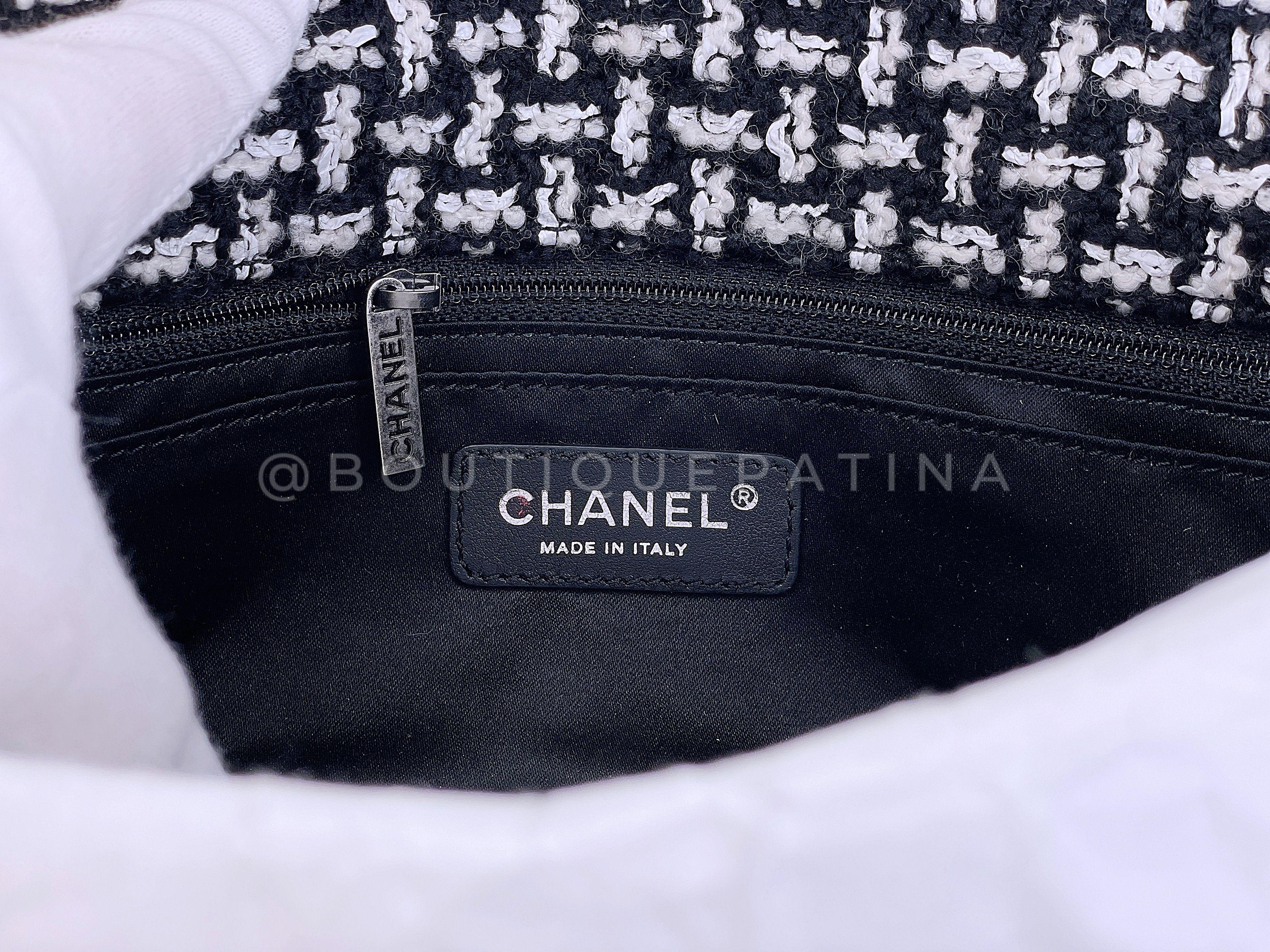 Chanel 2014 Paris-Dallas Métiers d'Art Tweed Beaded Fringe Flap Bag RHW 67934 For Sale 10