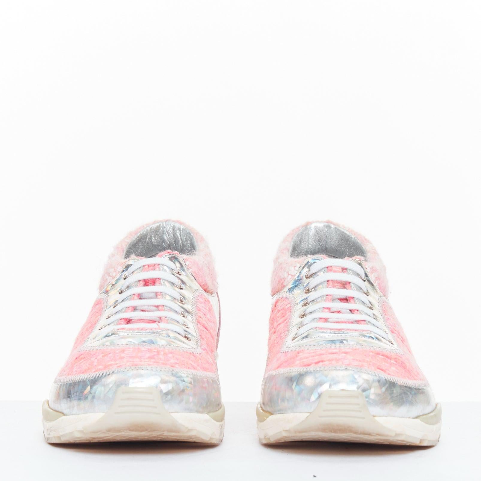 Beige Chanel 2014 scarpe da ginnastica in pelle rosa tweed argento olografico EU38.5 in vendita