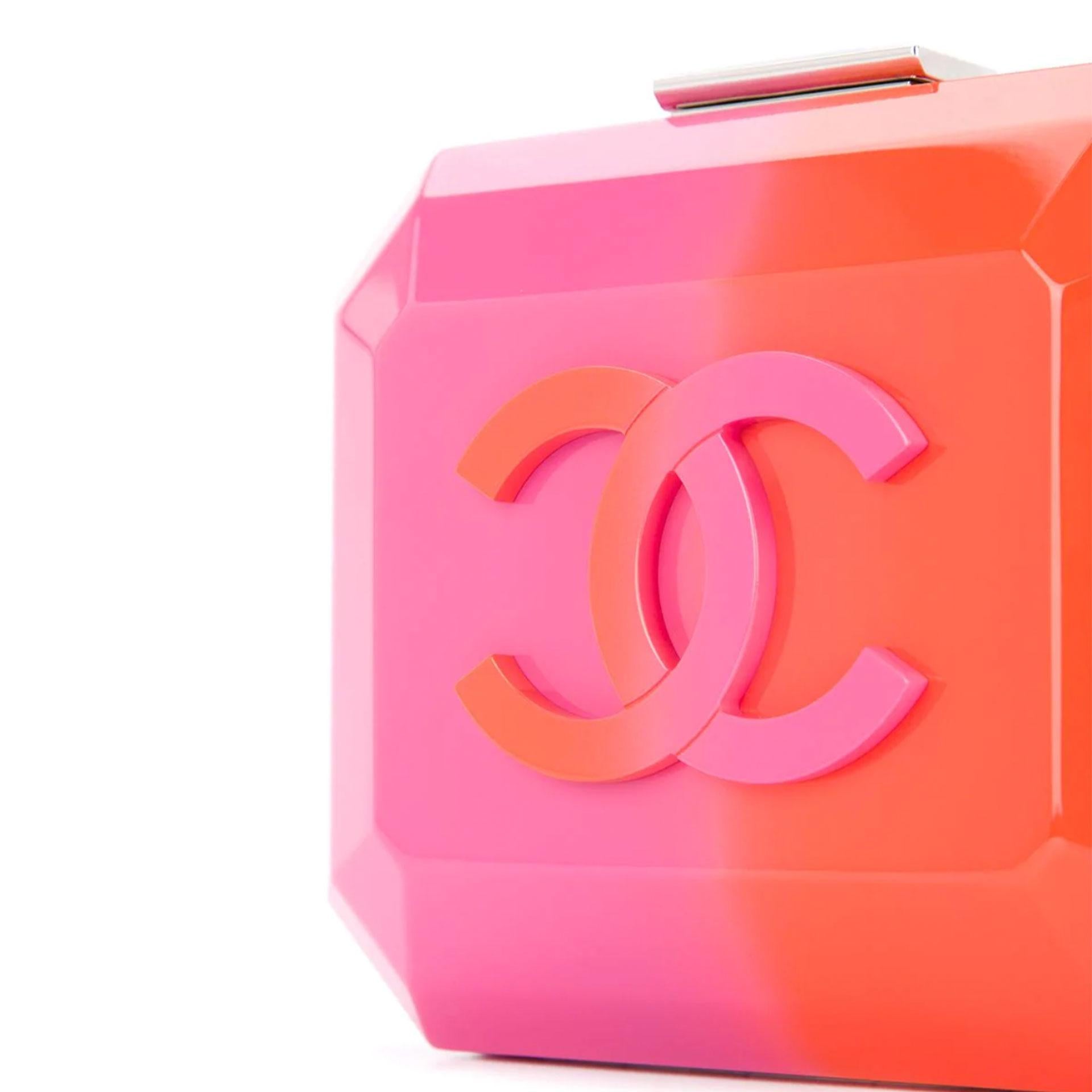 Chanel 2014 Rare Runway Pink Ombre Resin Plexiglass Brick Clutch Minaudière  For Sale 3