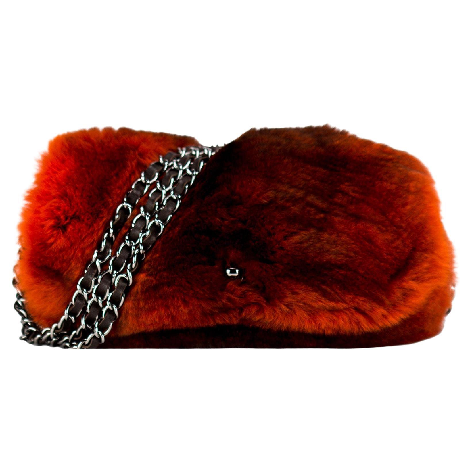 Chanel 2014 Vintage Classic Classic Ombre Dreifach-Kette Klappe Orange Pelz Baguette im Angebot