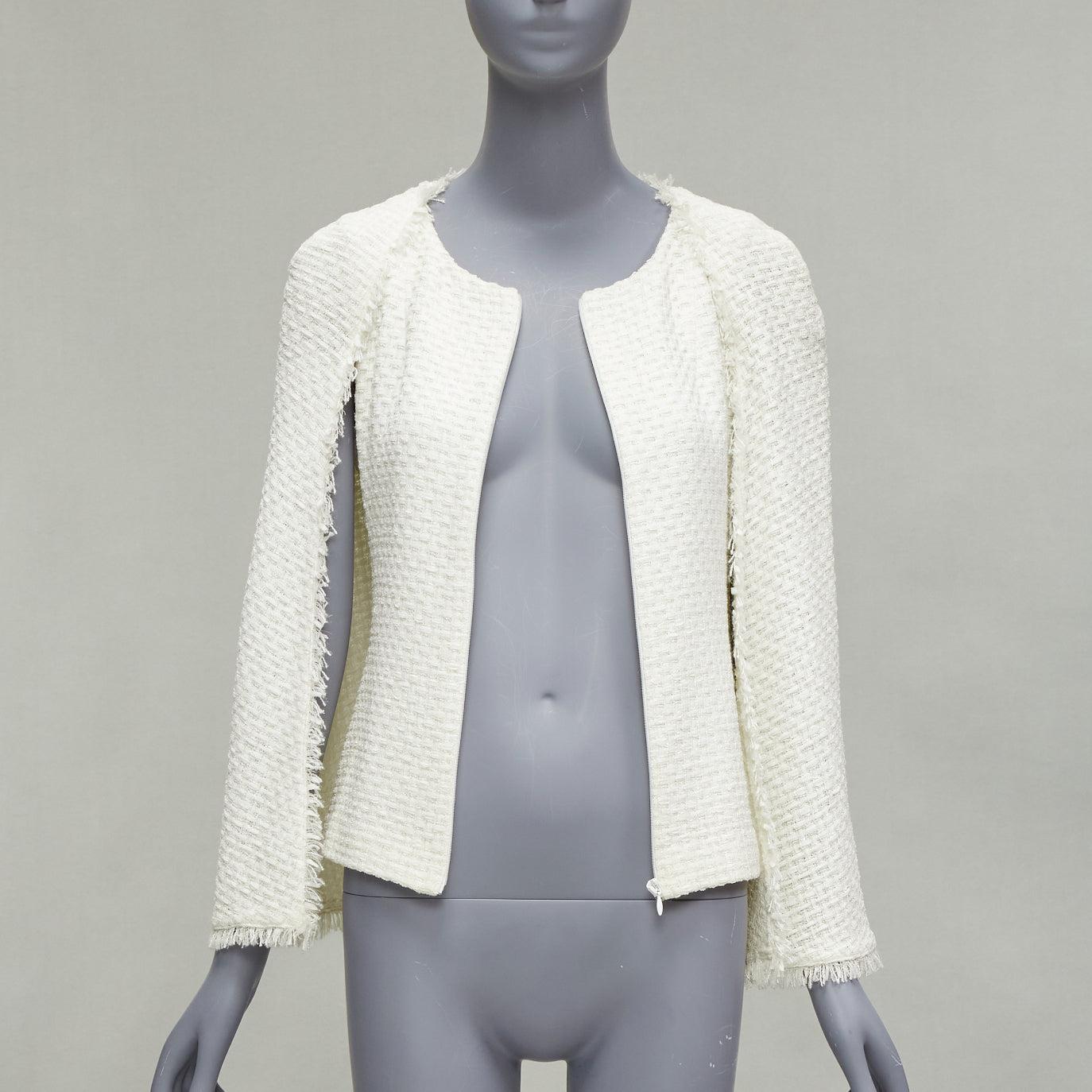 CHANEL 2014 white tweed cape sleeves CC charm zip front jacket FR36 S In Excellent Condition In Hong Kong, NT