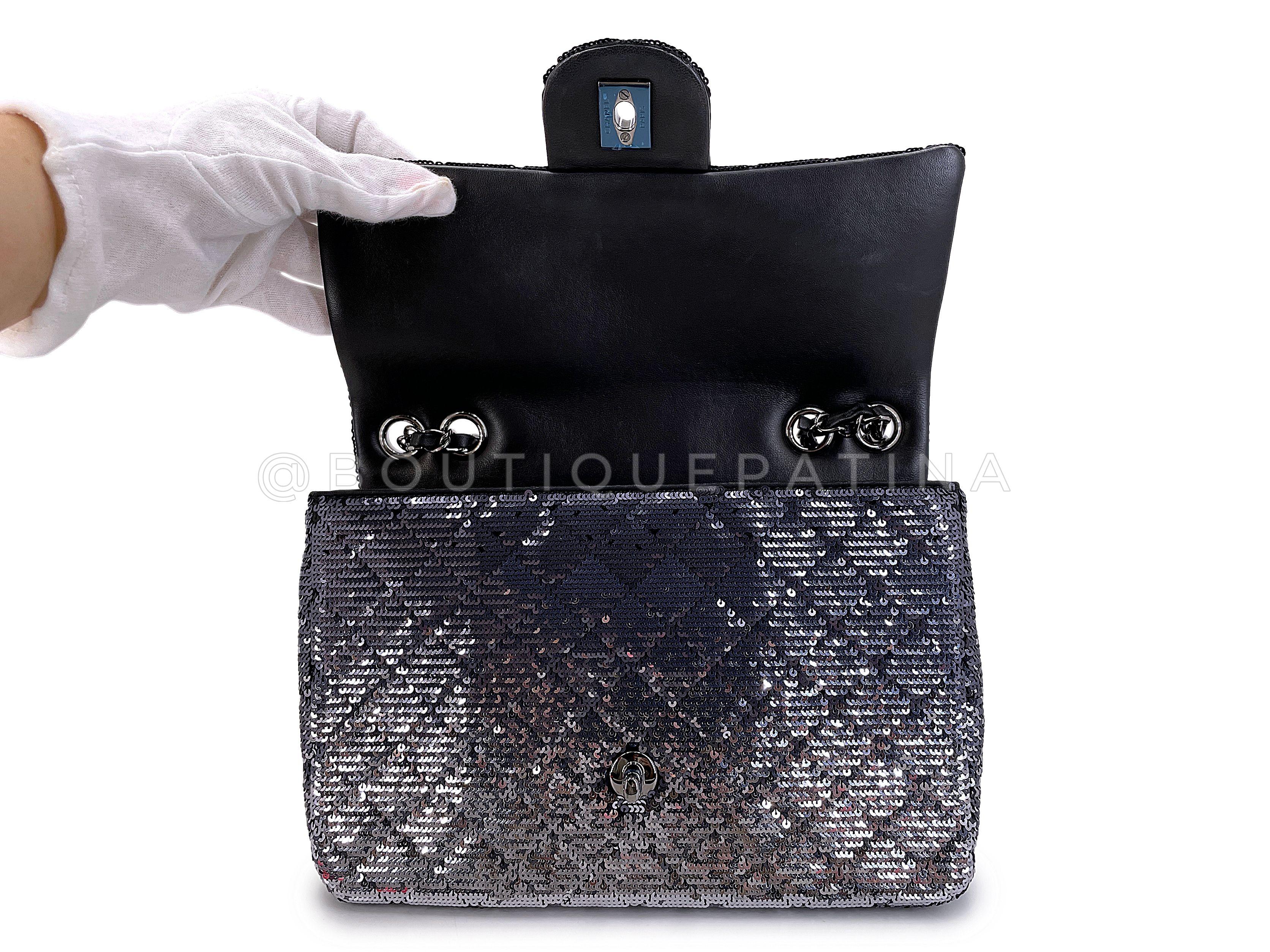 Chanel 2015 Black Silver Quilted Sequin Medium Classic Flap Bag 67572 For Sale 5