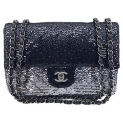 Used Chanel 2015 Black Silver Quilted Sequin Medium Classic Flap Bag 67572