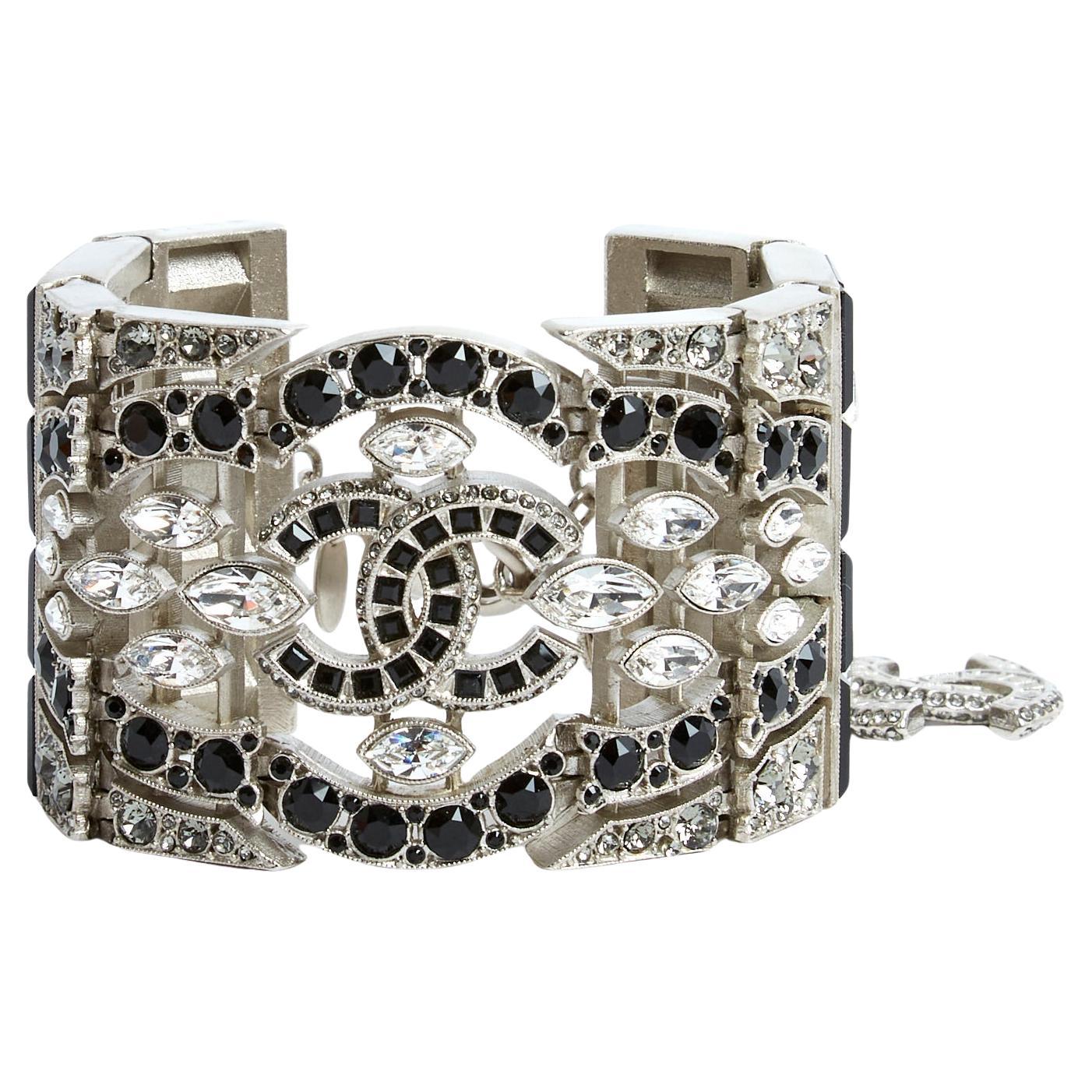Chanel 2015 Bracciale Brasserie Gabrie Manchette CC Bracciale con Pietre Fantasia