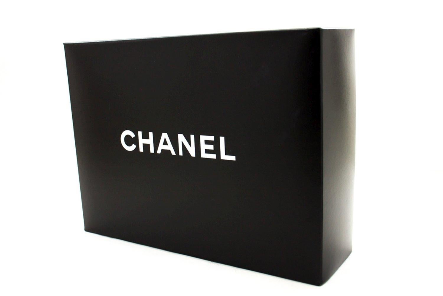 Chanel 2015 Chevron V-Stitch Leather Chain Flap Shoulder Bag For Sale 13