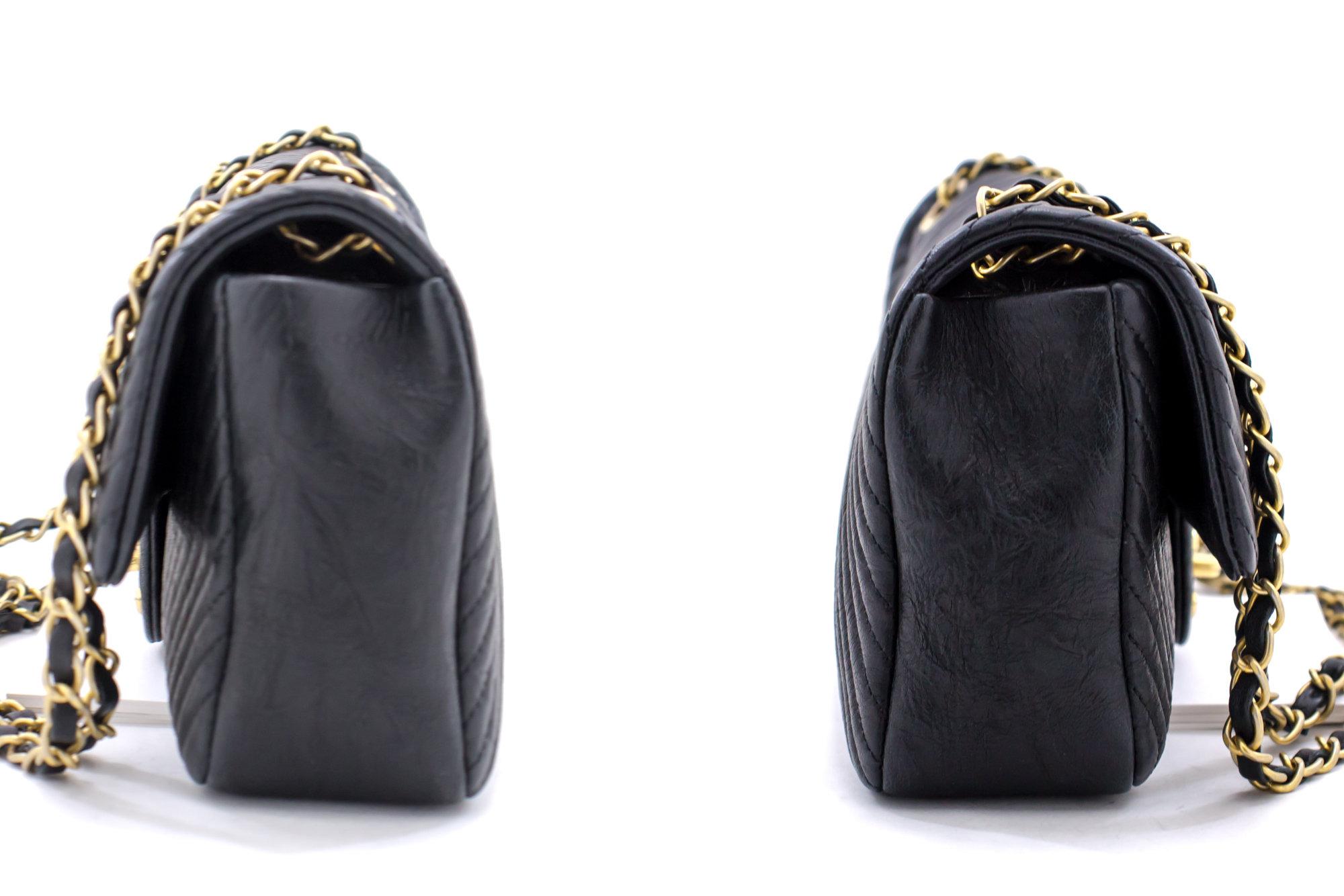 Women's Chanel 2015 Chevron V-Stitch Leather Chain Flap Shoulder Bag