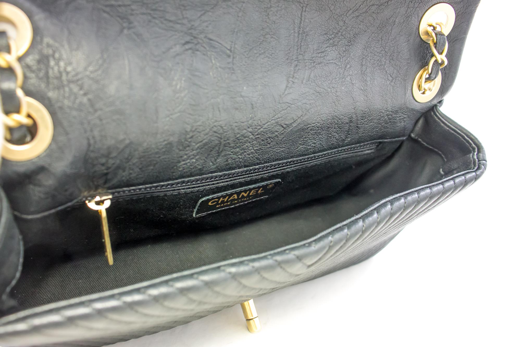 Chanel 2015 Chevron V-Stitch Leather Chain Flap Shoulder Bag 4
