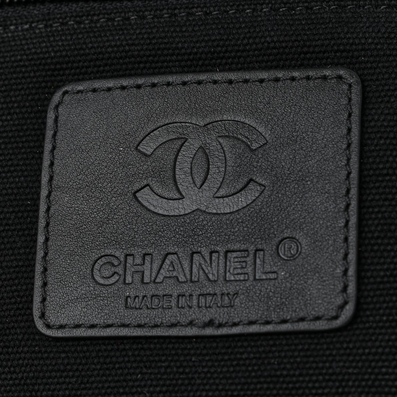Chanel 2015 Extra große Oversize-Reise in Übergröße  Reisegepäck Duffel Tote Tragetasche im Angebot 2