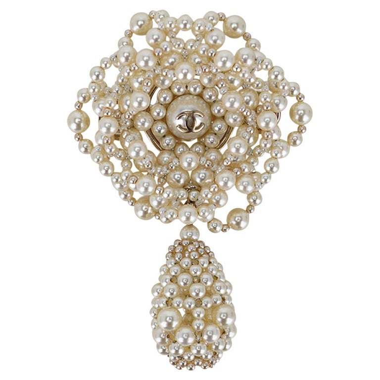 Best 25+ Deals for Chanel Pearl Brooch