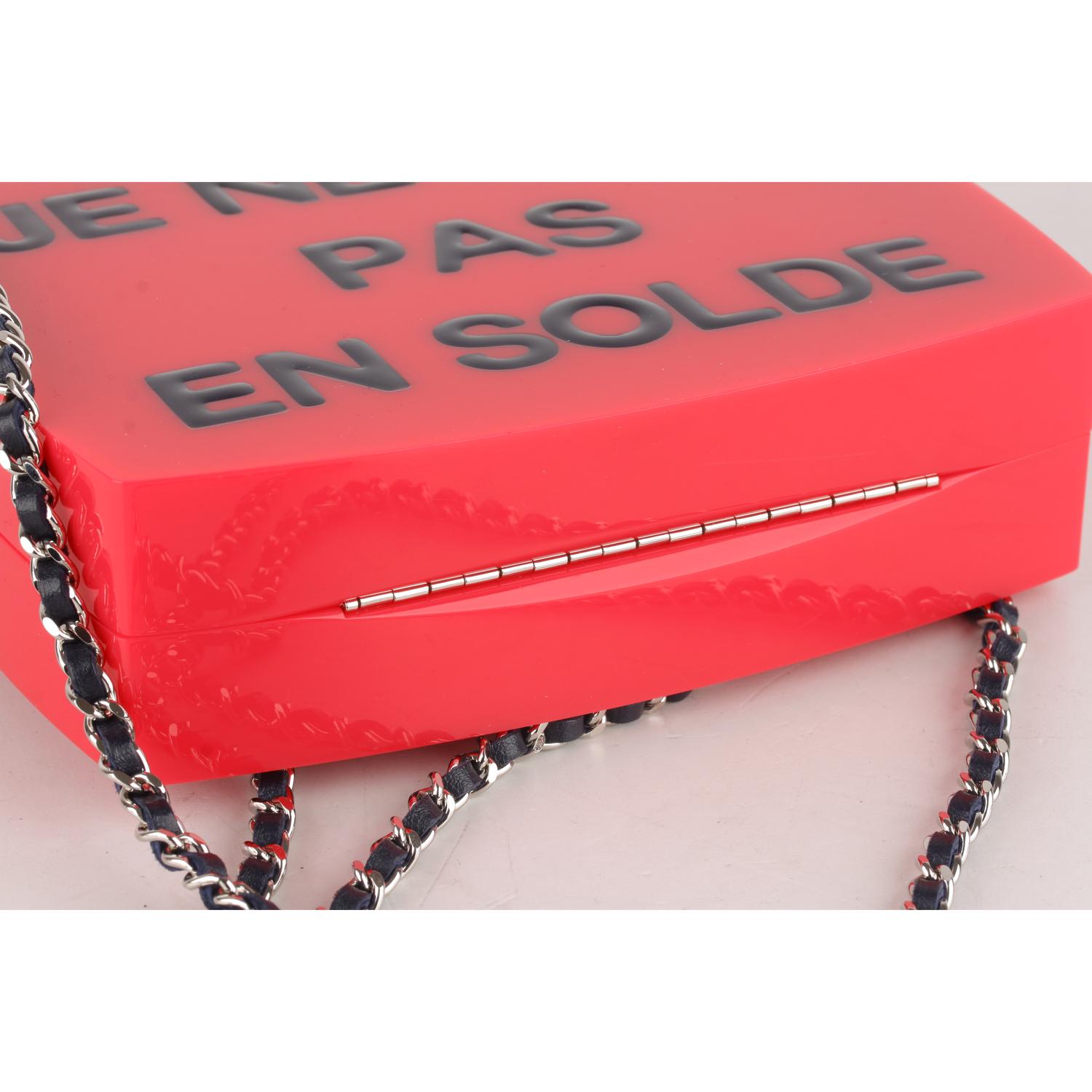 Chanel 2015 Je Ne Suis Pas En Solde Box Clutch with Chain Strap 1