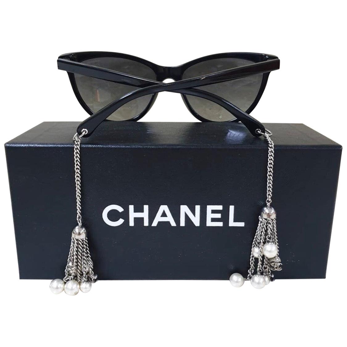 Chanel 2015 Pearl Chaine Polarized Cat Eye Eyewear Sunglases
