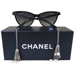 Chanel 2015 Pearl Chaine Occhiali da sole polarizzati a forma di occhio di gatto