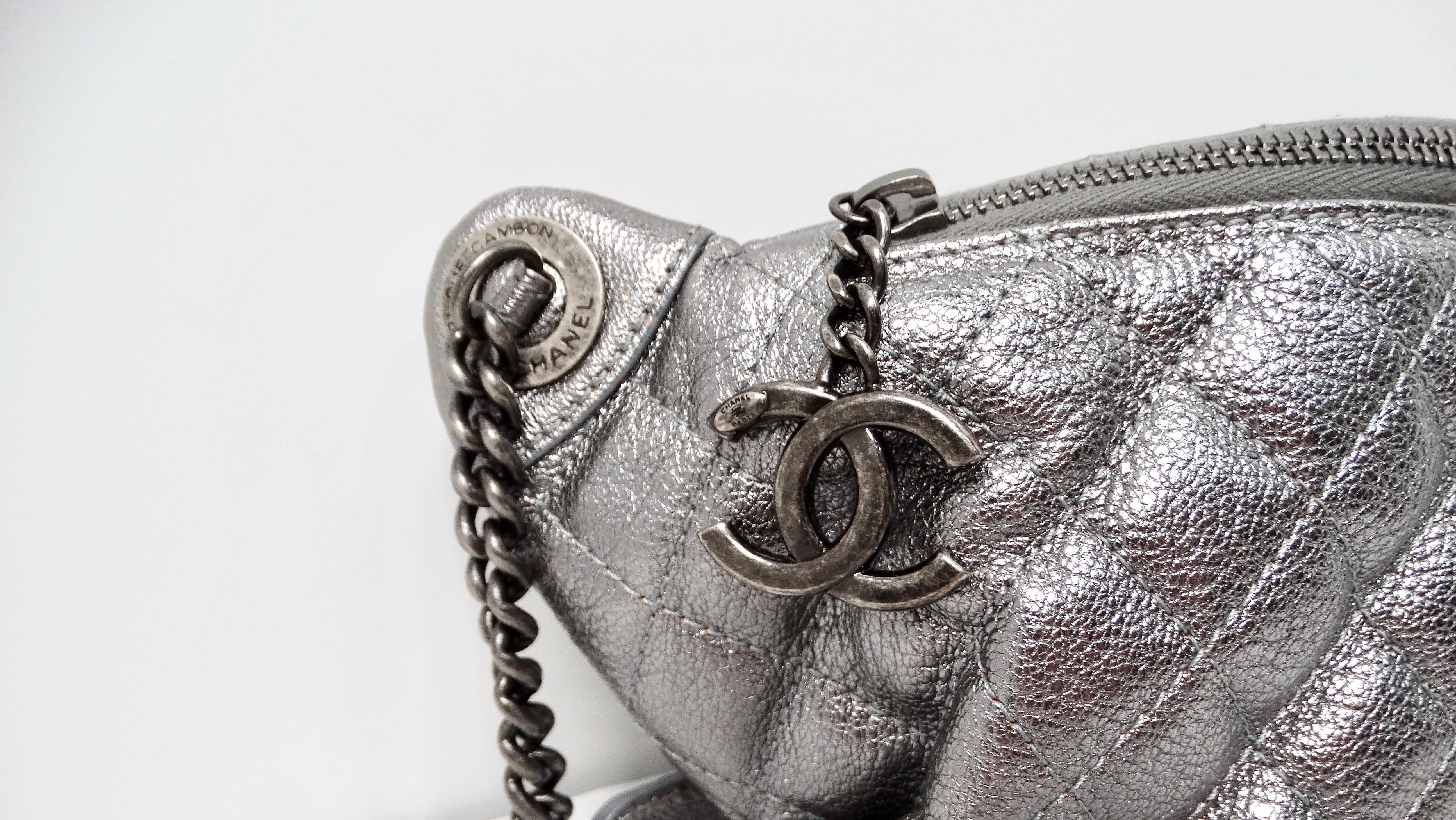Chanel 2015 Silver Metallic Quilted Calfskin Banane Fanny Pack Waist Bag In Good Condition For Sale In Scottsdale, AZ