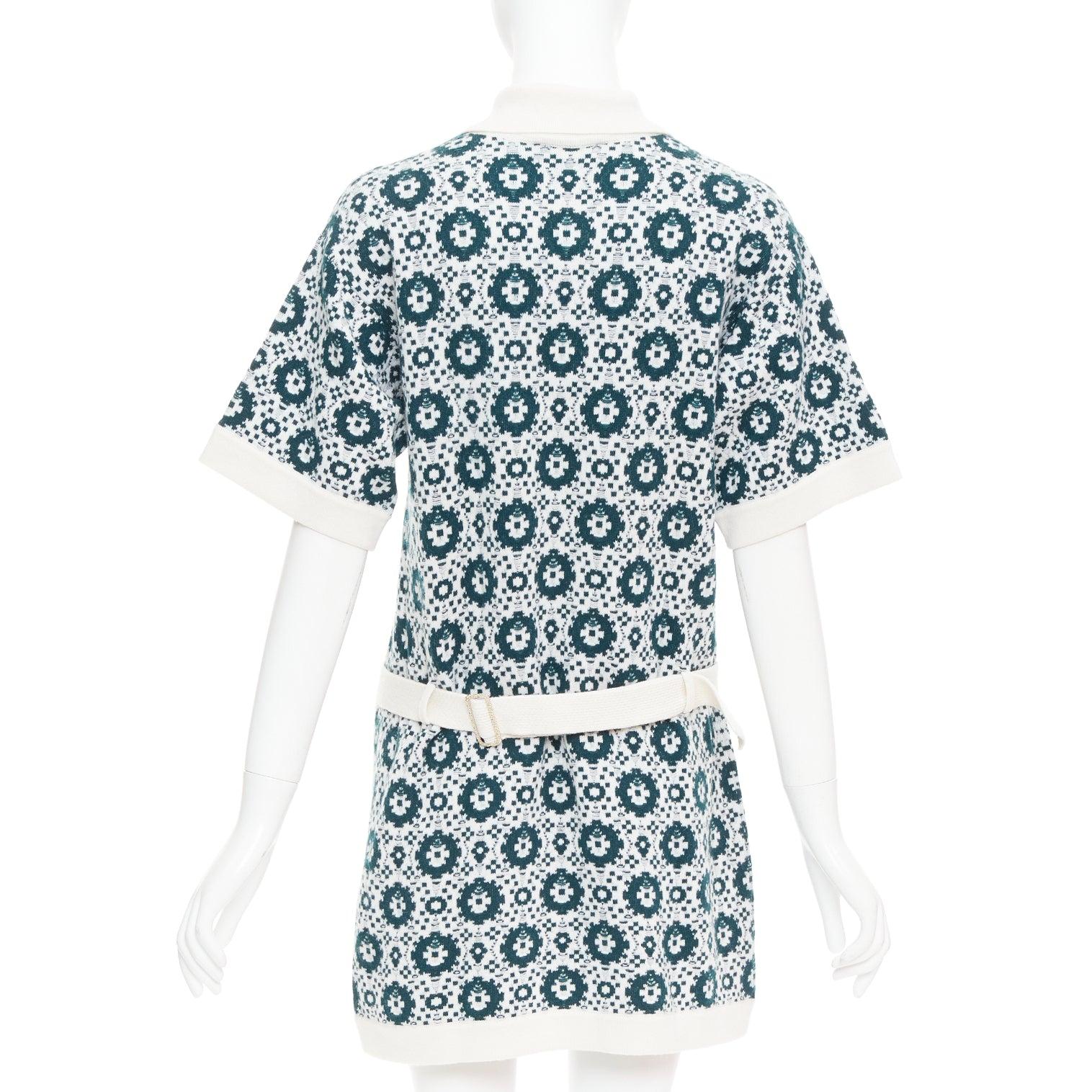 CHANEL 2016 Robe polo en maille 100% cachemire vert mosaïque CC button FR38 M Pour femmes en vente