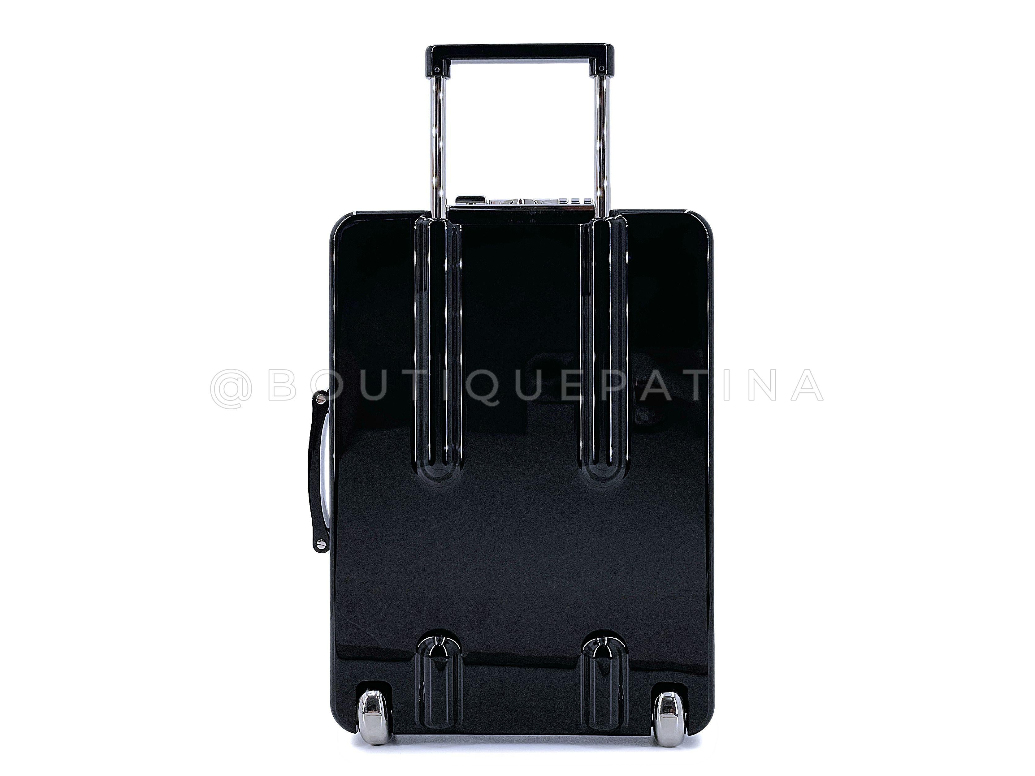 Chanel 2016 Airlines Evening In The Air Trolley Minaudière Bag Gray Silver 67681 For Sale 2