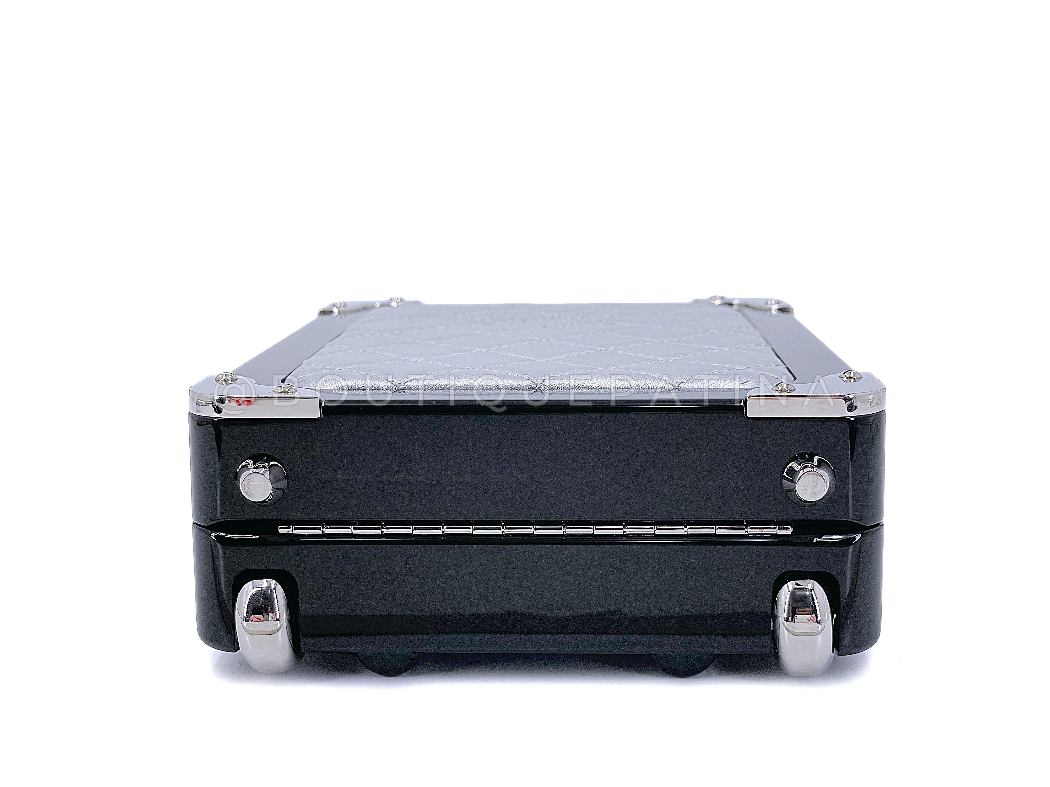 Chanel 2016 Airlines Evening In The Air Trolley Minaudière Bag Gray Silver 67681 For Sale 5