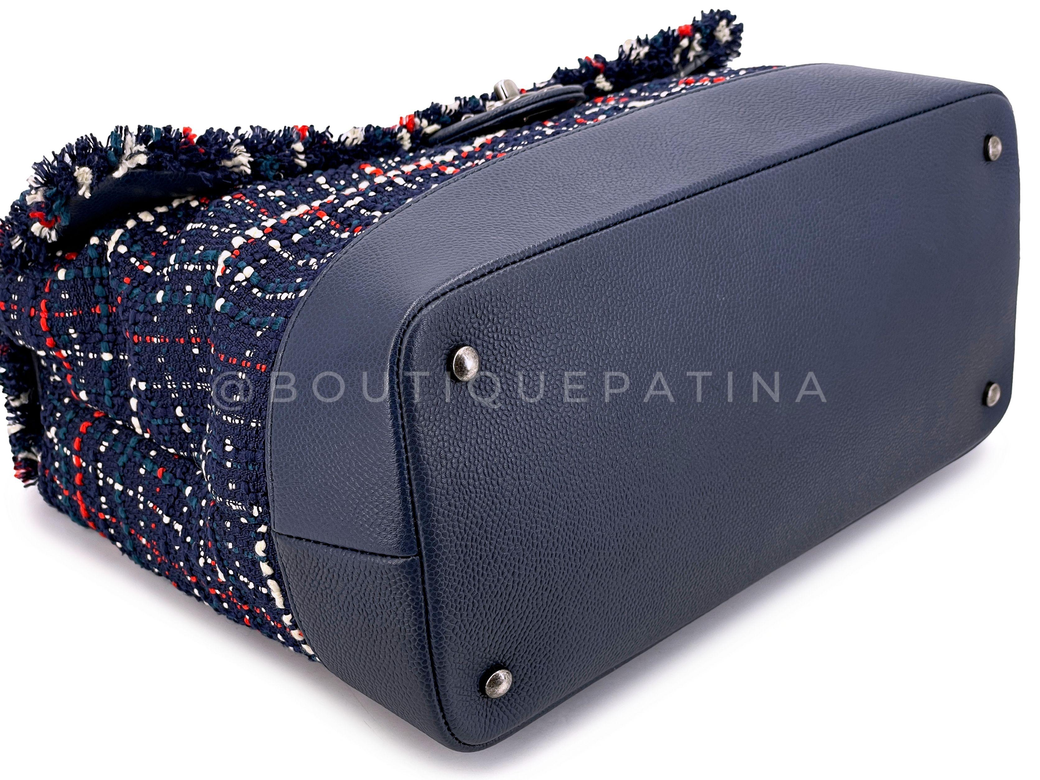 Chanel 2016 Airlines Große Tweed „Pilot's Aktentasche“ Klappentasche 67250 aus Tweed im Angebot 1