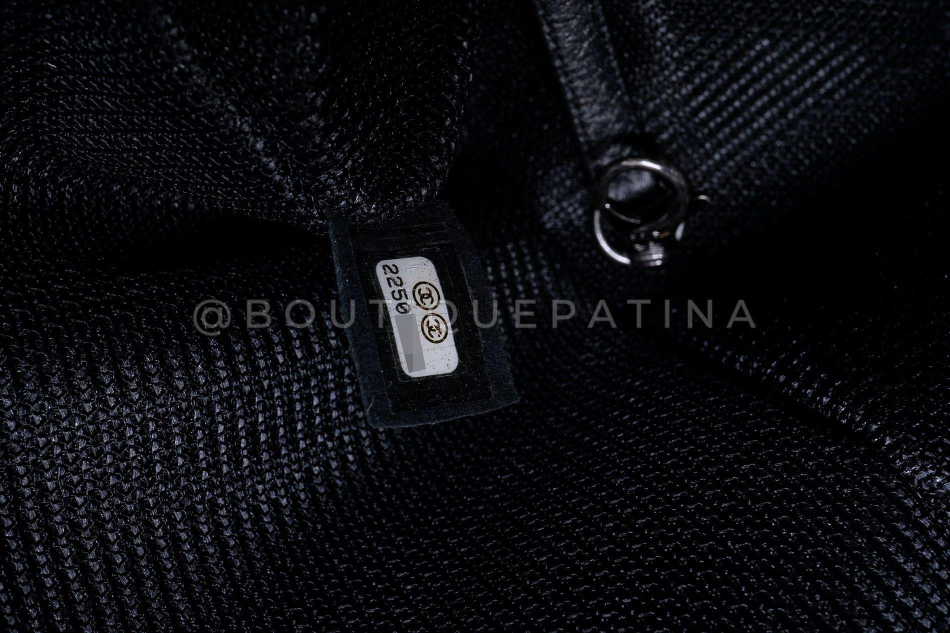Chanel 2016 Black Grained Calfskin Airlines XXL Flap Bag 68161 For Sale 9