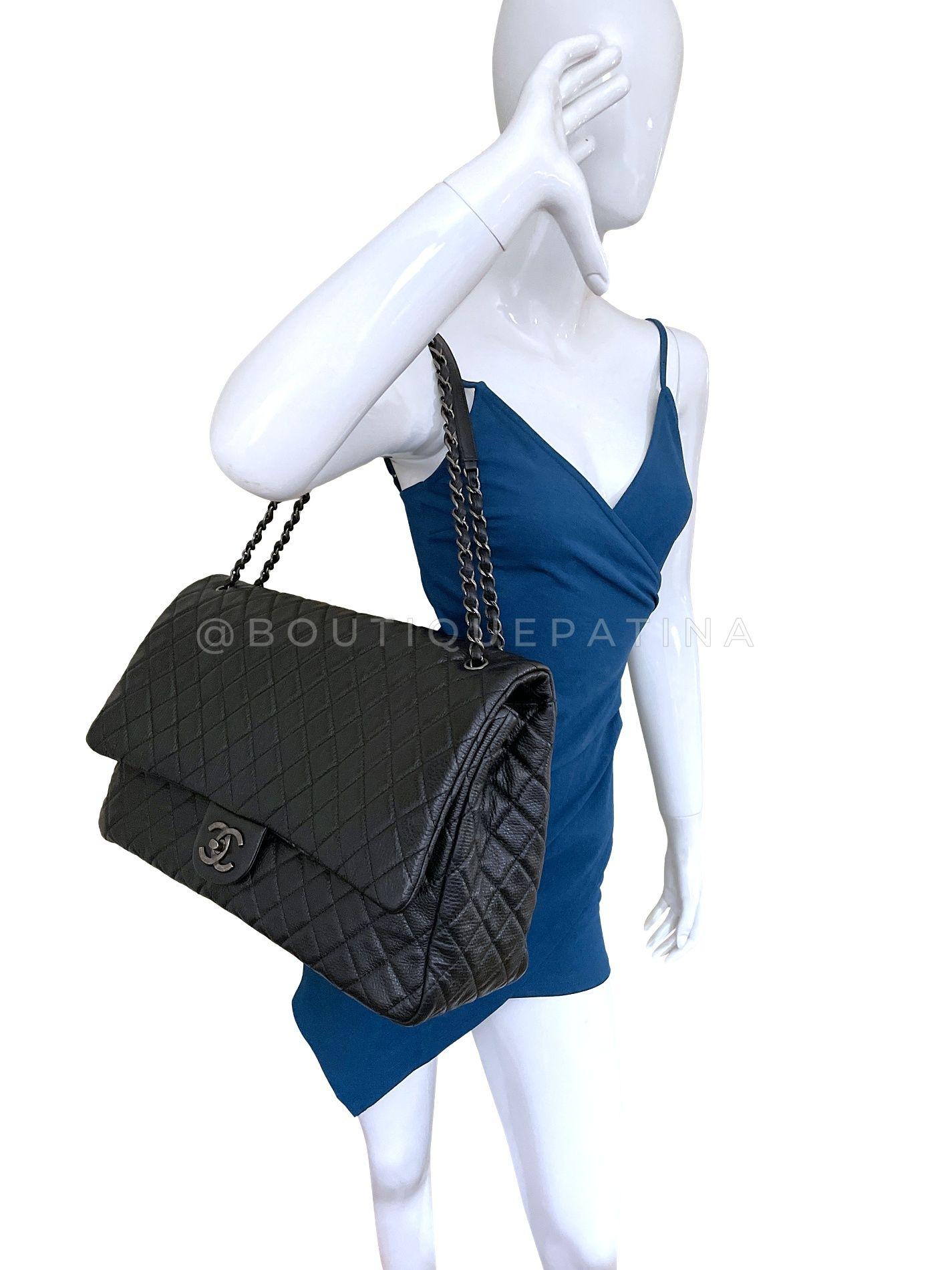 Chanel 2016 Black Grained Calfskin Airlines XXL Flap Bag 68161 For Sale 11