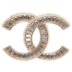 Chanel 2016 CC Swarovski Encrusted Brooch