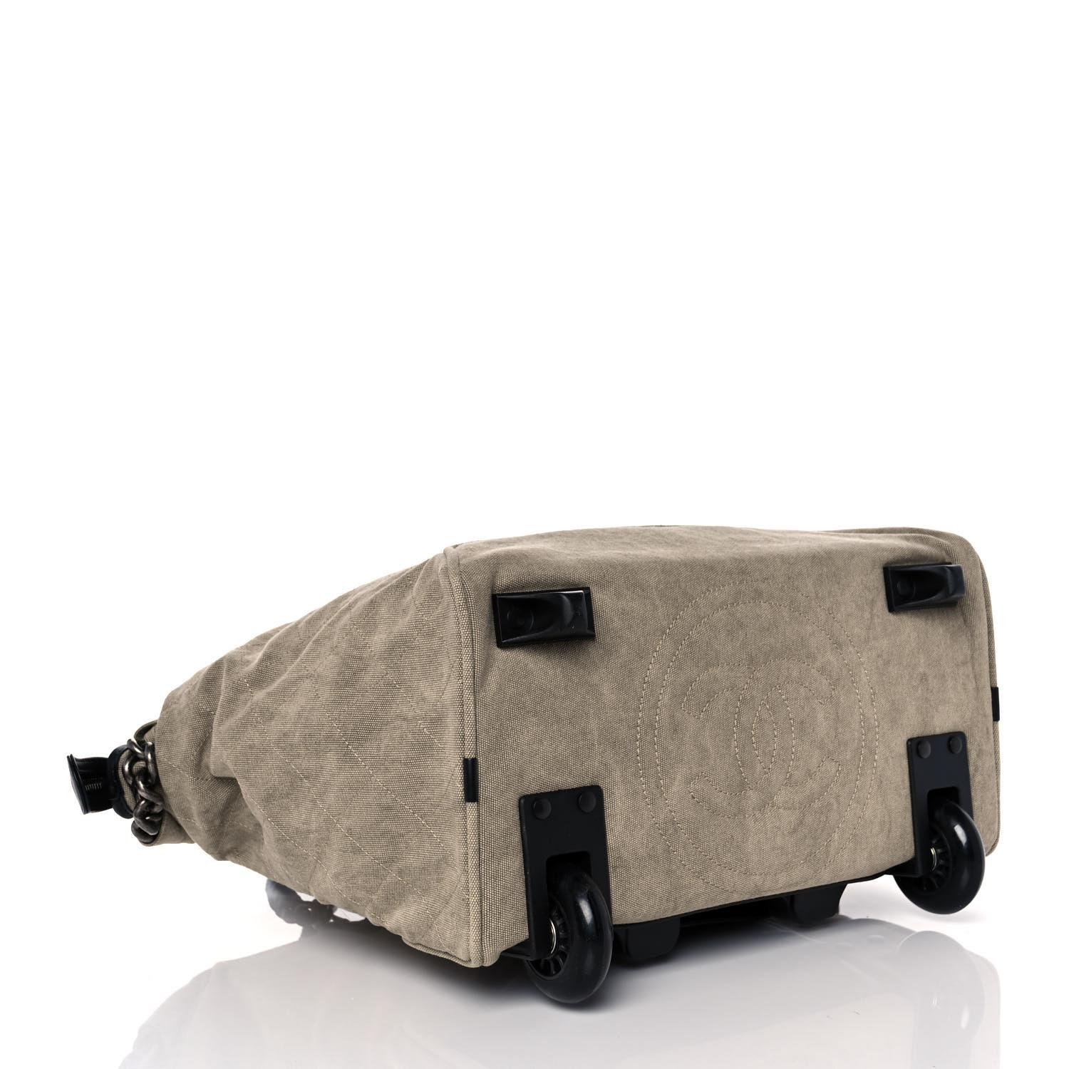 Chanel 2016 Coco Cocoon Carry Suitcase On Trolley Reise Beige Gepäcktasche im Angebot 2