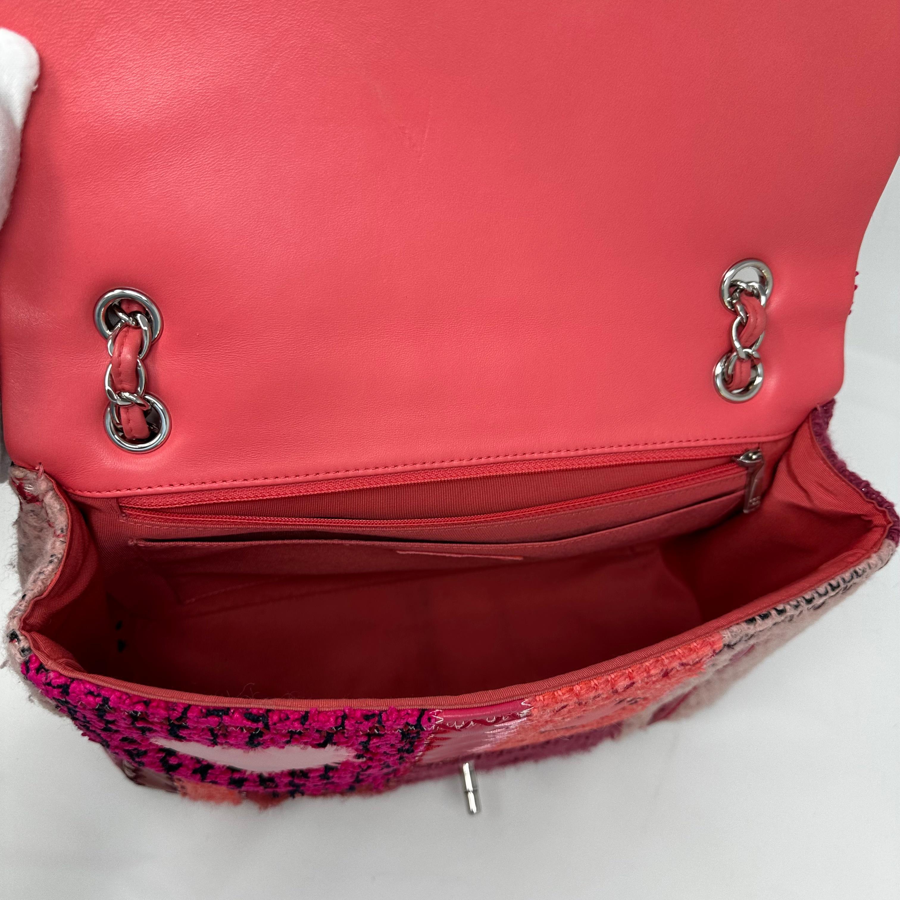 CHANEL 2016 Jumbo Pink Patchwork Tweed & Leather Classic Flap Bag For Sale 2