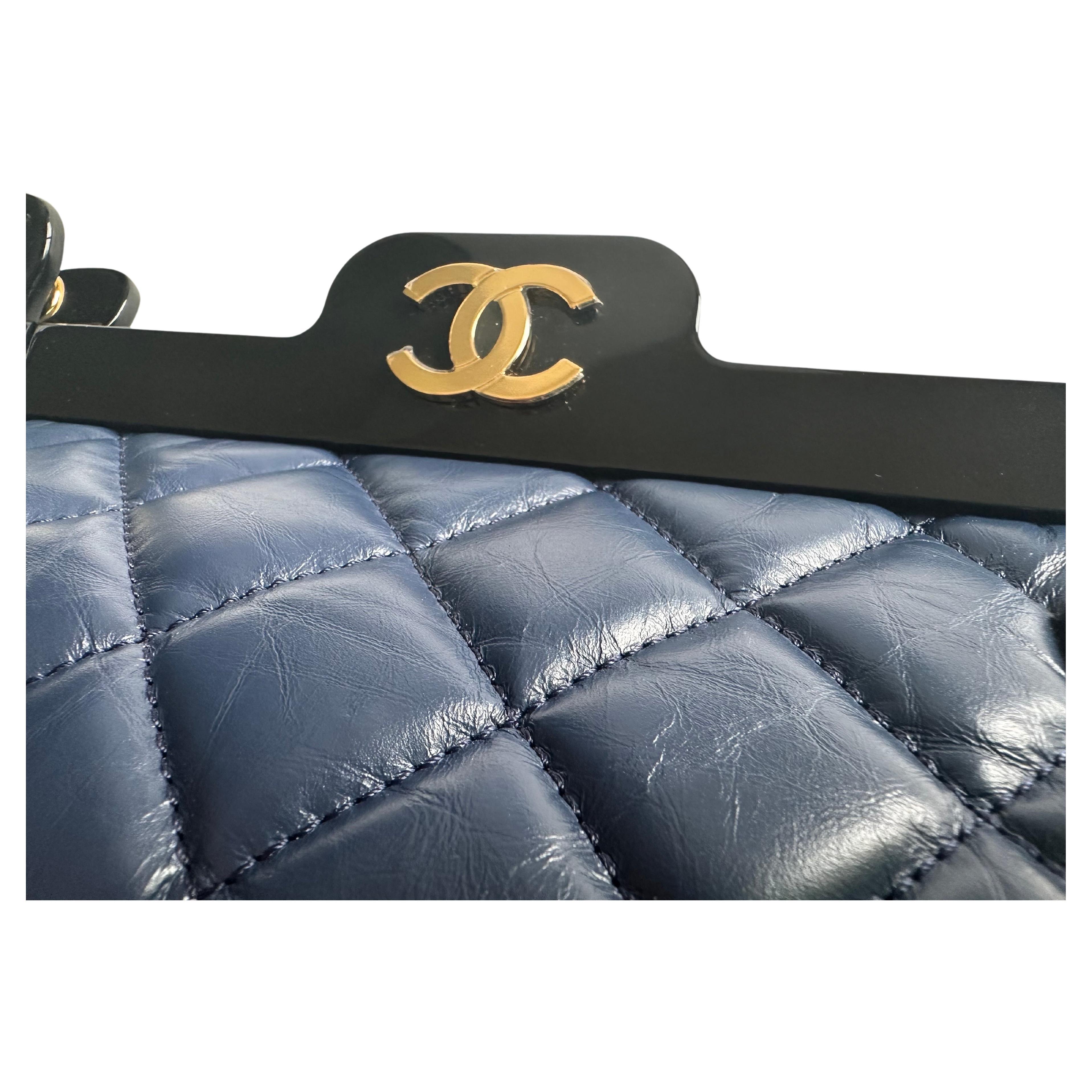Chanel 2016 Limited Editiion 2.55 Reissue Rare Hanger Navy Blue Classic Flap Bag For Sale 2