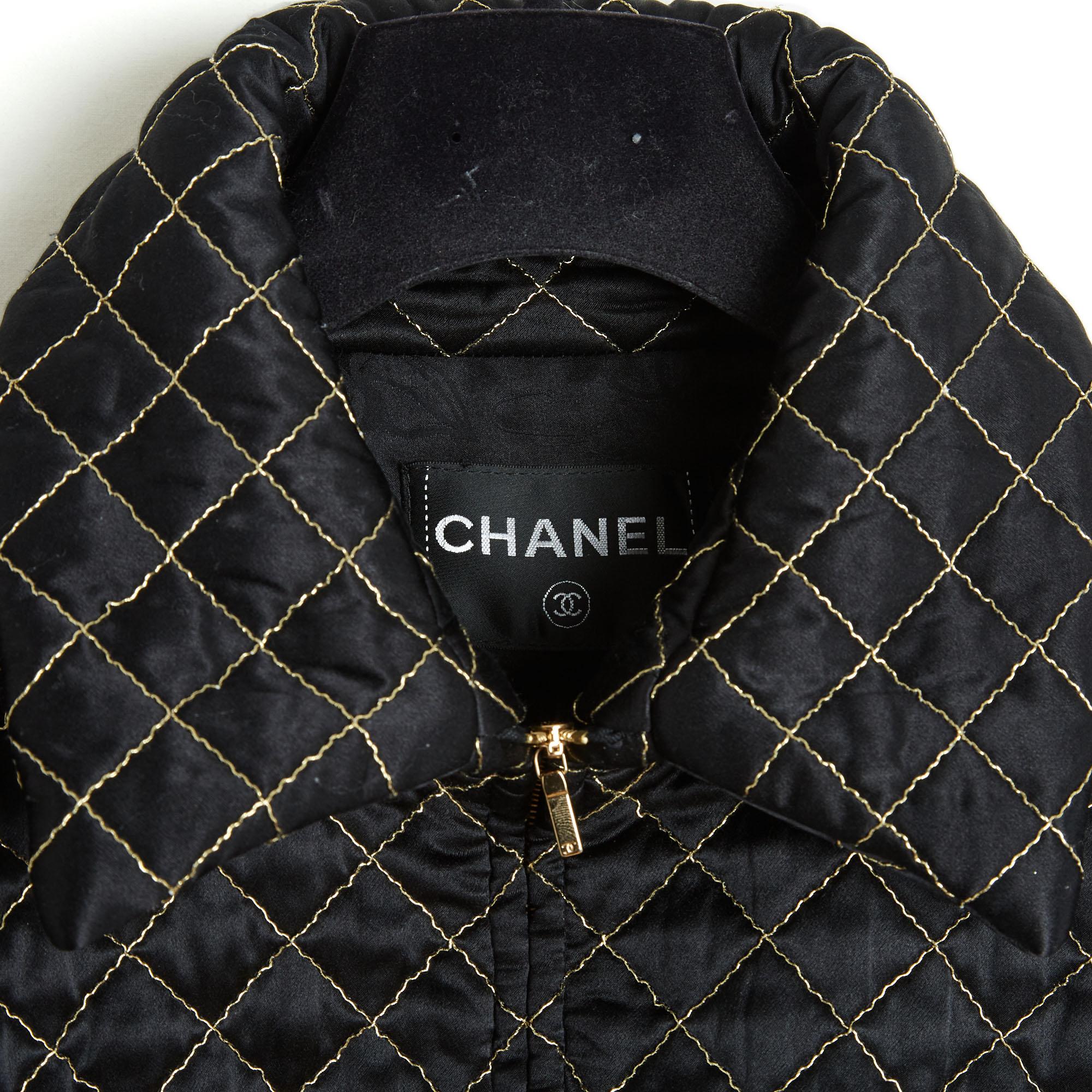 Women's Chanel 2016 Manteau Parka FR40 Black Gold Quilted Silk Coat UK12 US10 For Sale
