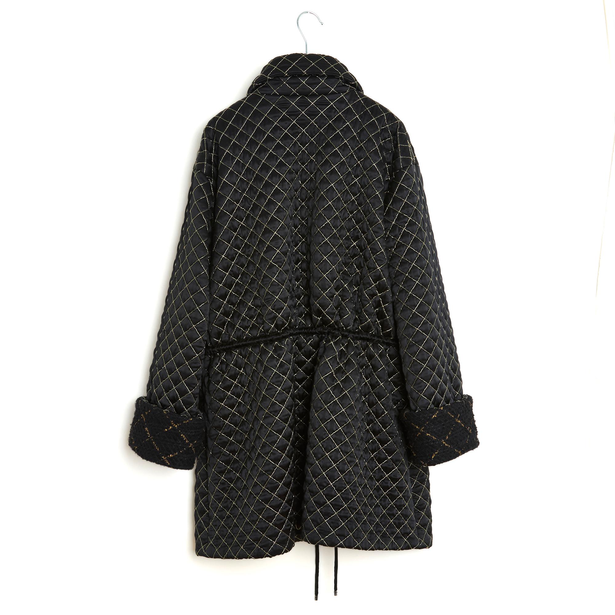 Chanel 2016 Manteau Parka FR40 Black Gold Quilted Silk Coat UK12 US10 For Sale 4