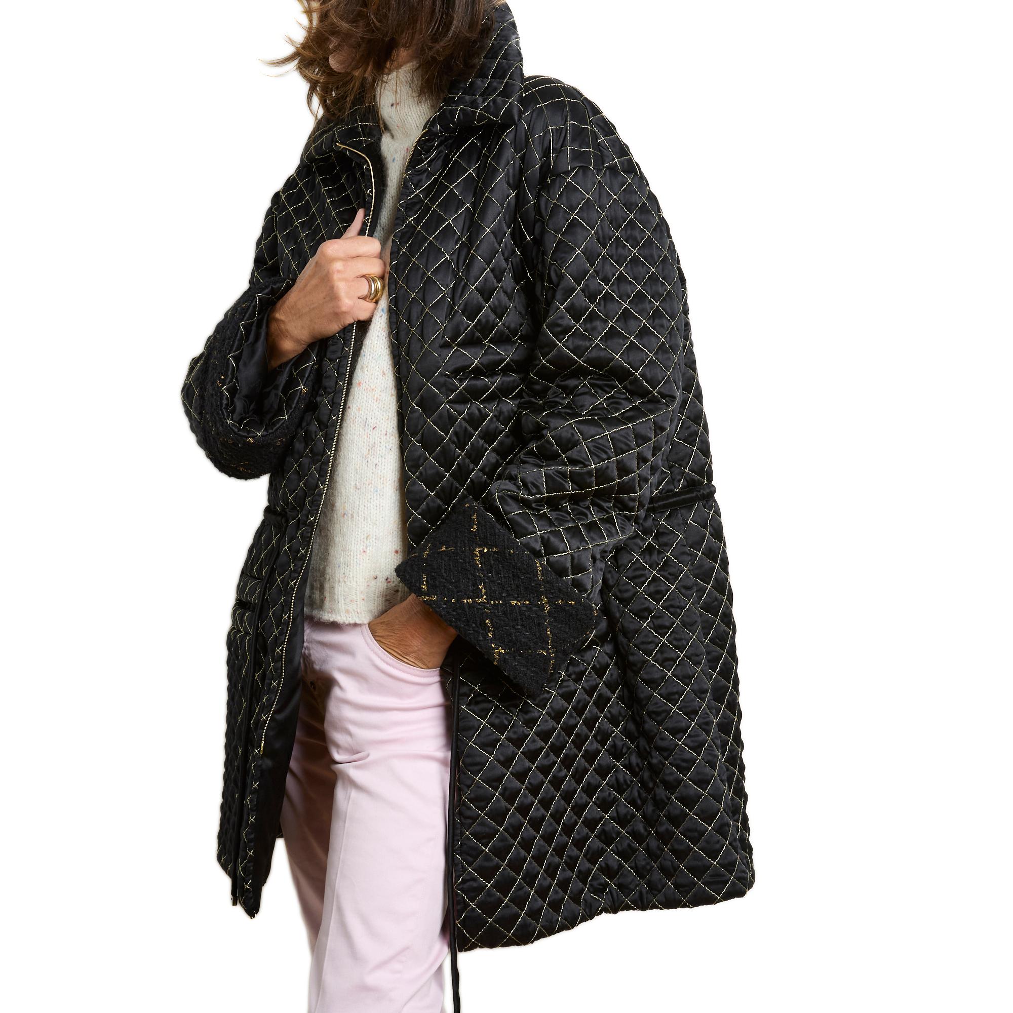 Chanel 2016 Manteau Parka FR40 Black Gold Quilted Silk Coat UK12 US10 For Sale 5