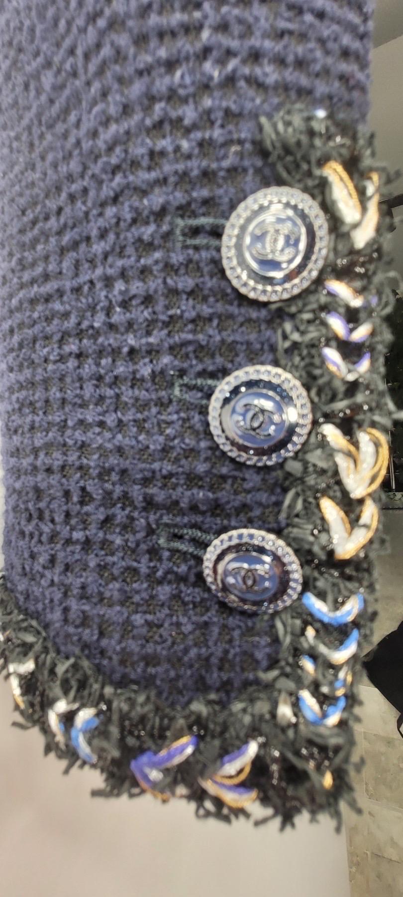 CHANEL 2016 Marineblauer Blazer mit Tweedbesatz aus Tweed im Angebot 4