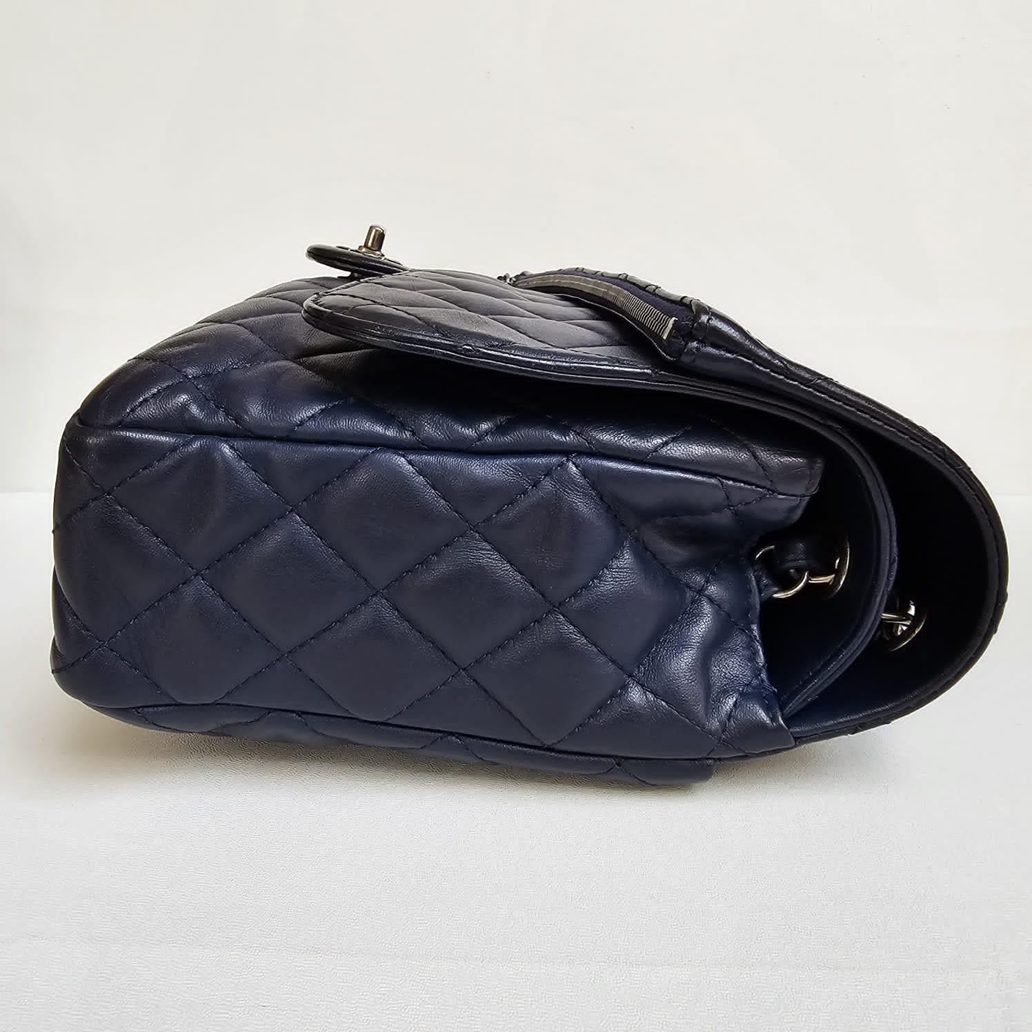 Chanel 2016 Navy Jumbo Calfskin Quilted Zip Flap Shoulder Bag For Sale 12