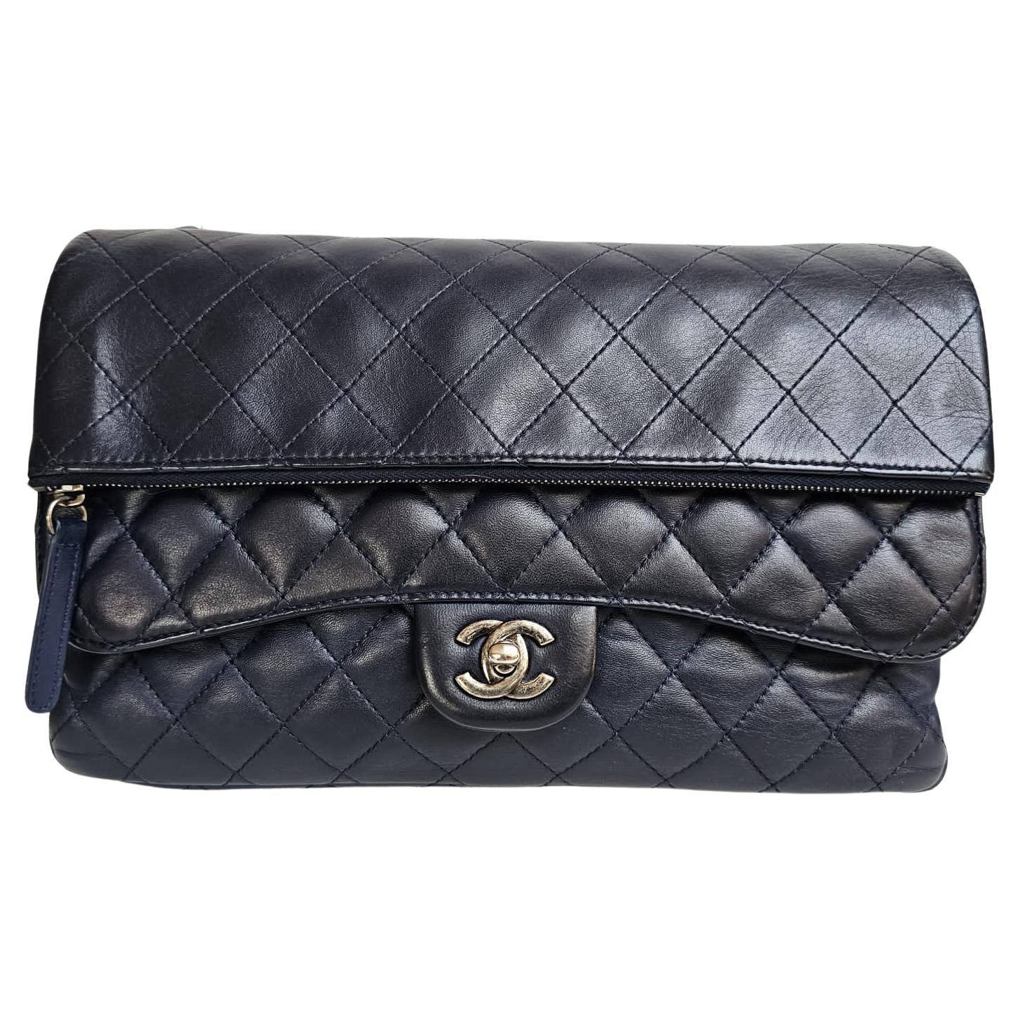 Chanel 2016 Navy Jumbo Calfskin Quilted Zip Flap Shoulder Bag For Sale