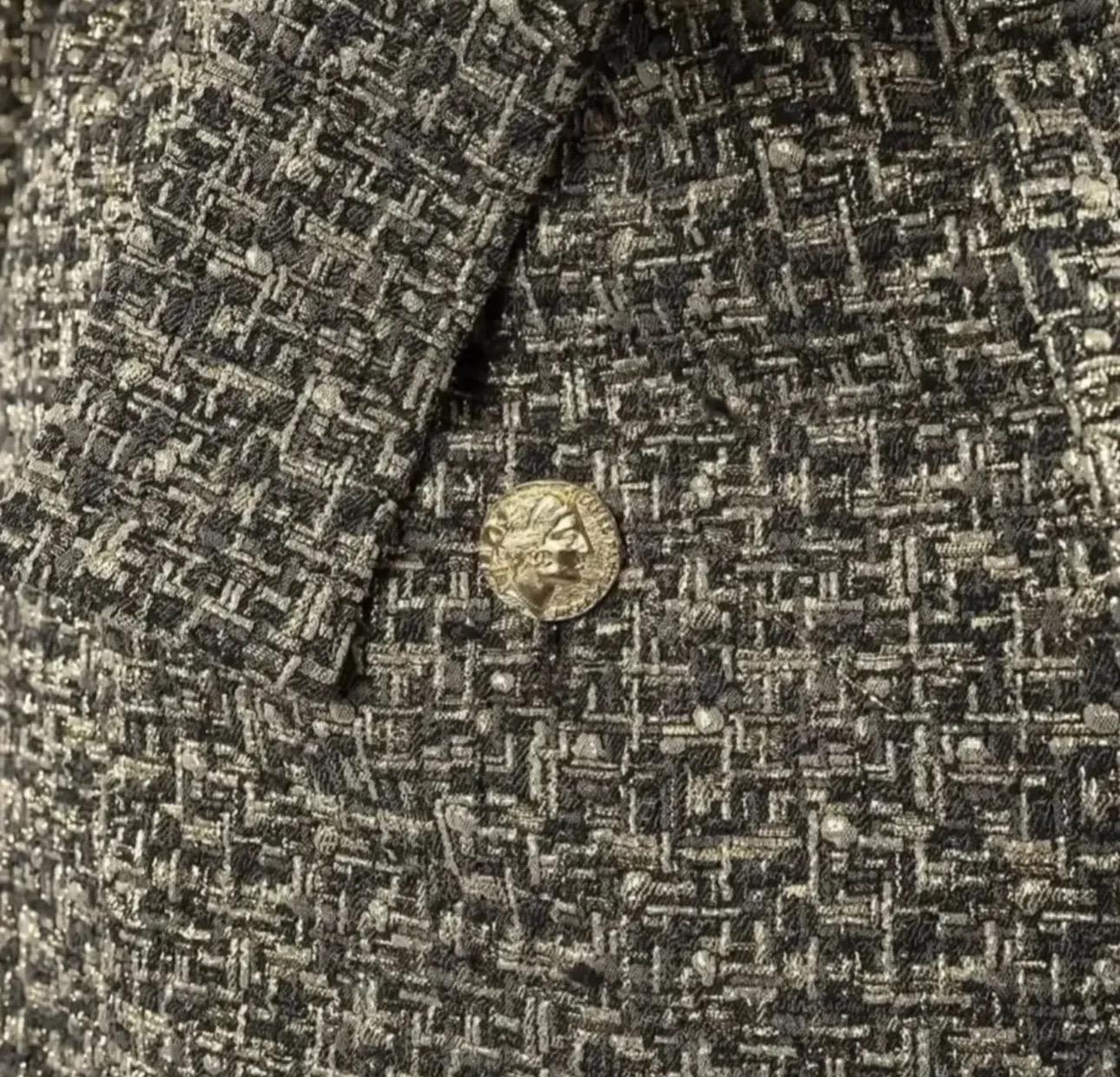 CHANEL 2016 Roma Cappotto con cintura in lurex taglia 38 In condizioni ottime in vendita a Krakow, PL
