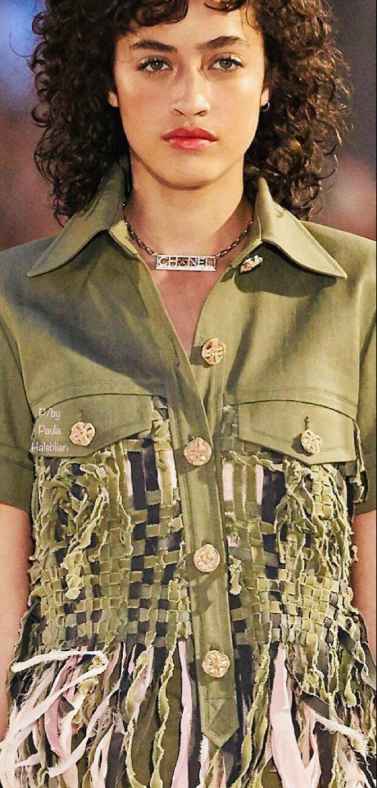 Chanel 2017 17С cruise Cuba Fringed Short Sleeve Jacket Green For Sale 9