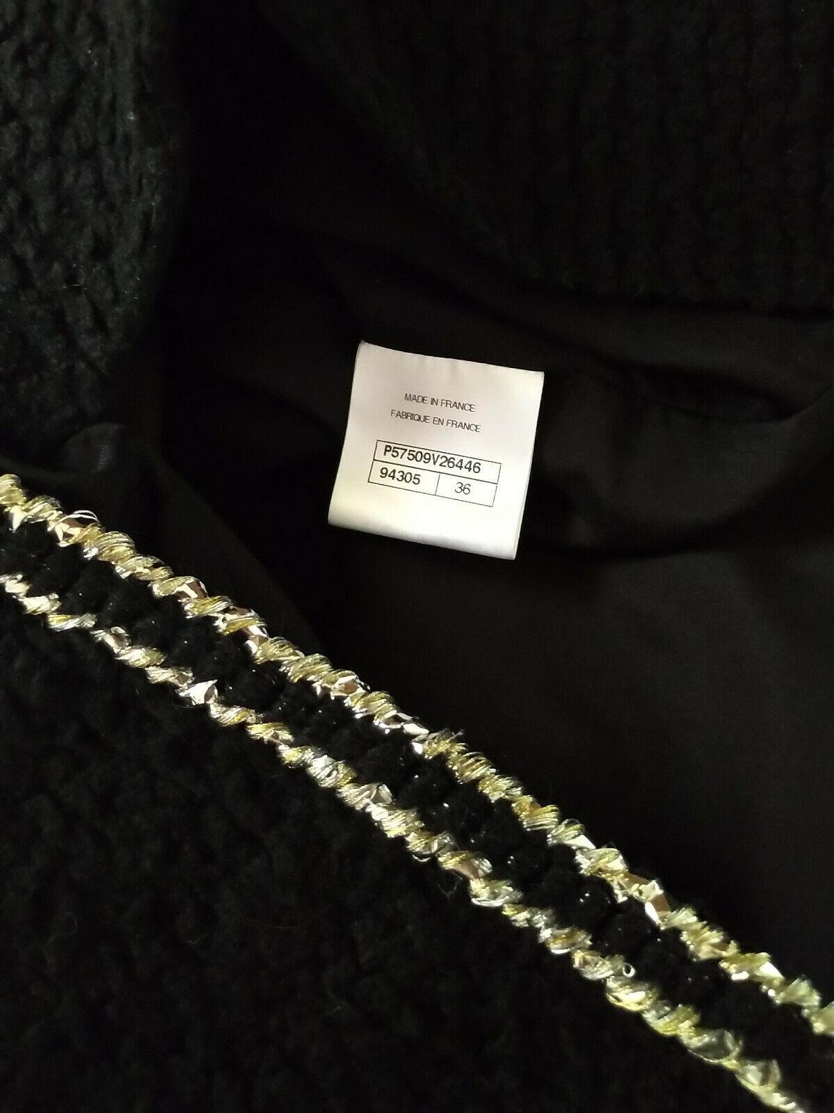 Chanel 2017 17K Runway Black, Silver, Gold Fantasy Tweed Skirt FR 36/ US 4 & 6 For Sale 7