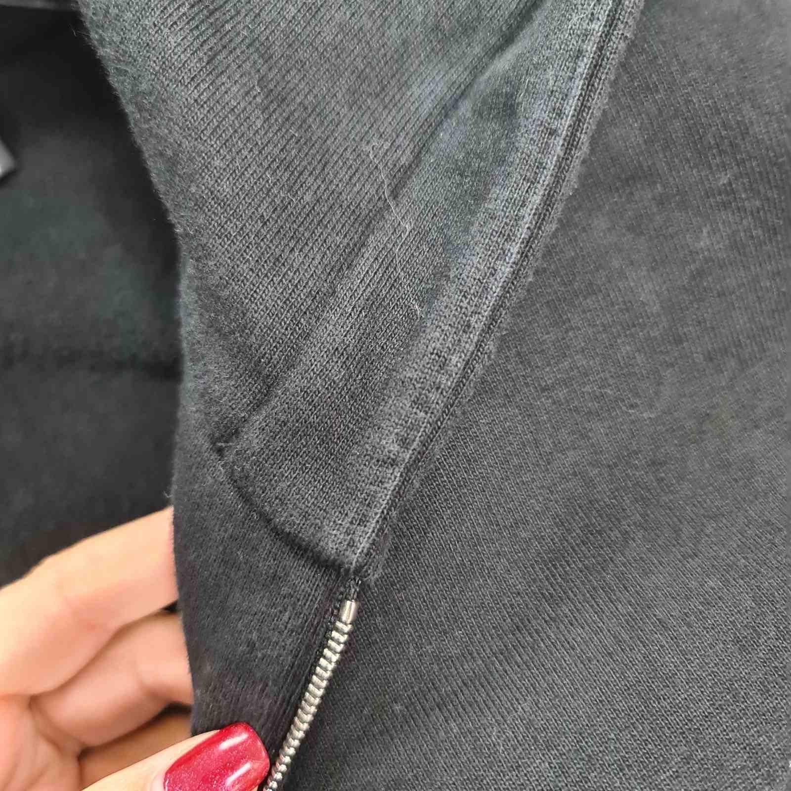 Chanel 2017 Astronaut Zip-Up Jacke aus schwarzer Baumwolle mit Kapuze im Angebot 5