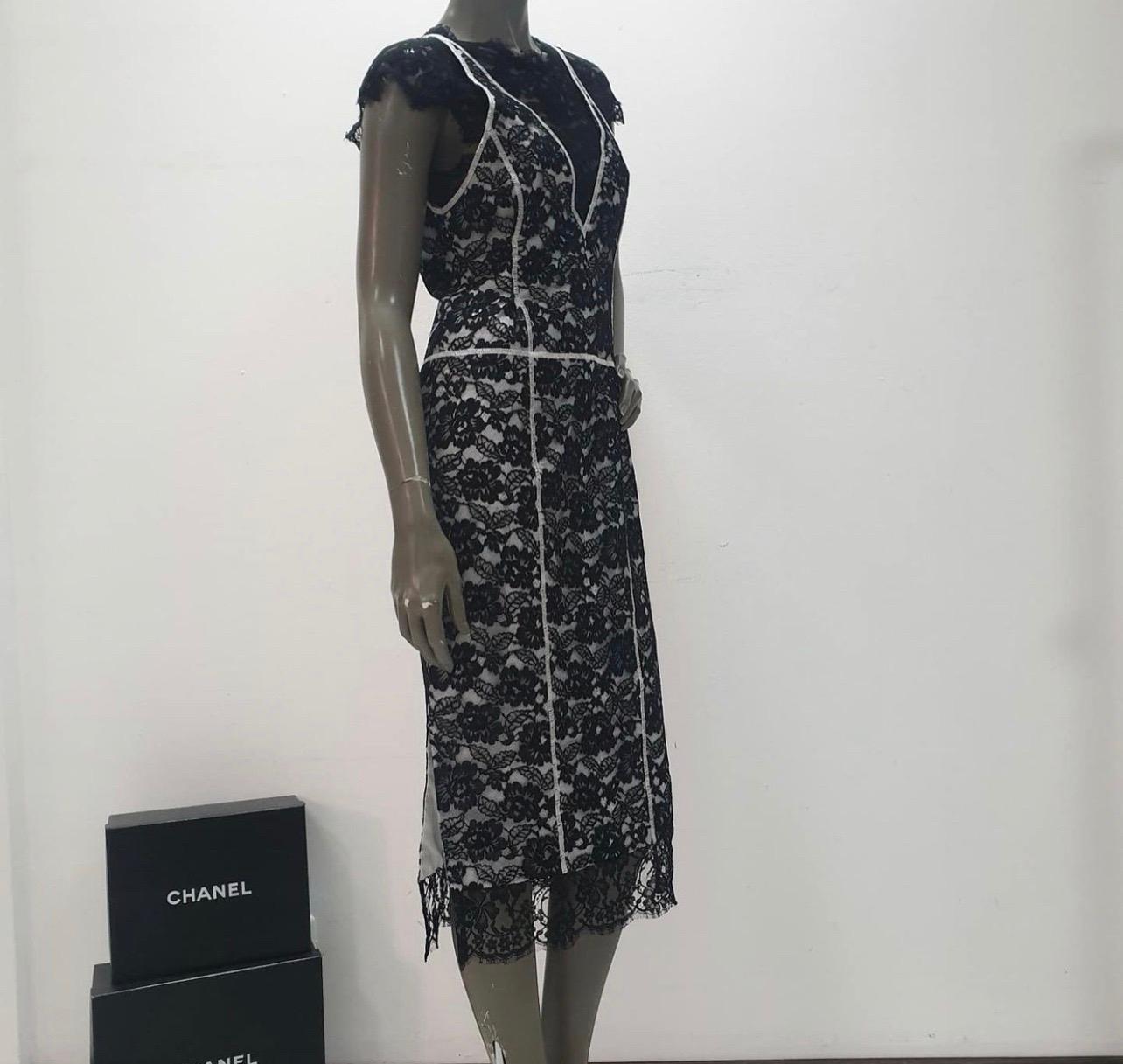 Chanel 2017 Black White Lace Dress 3
