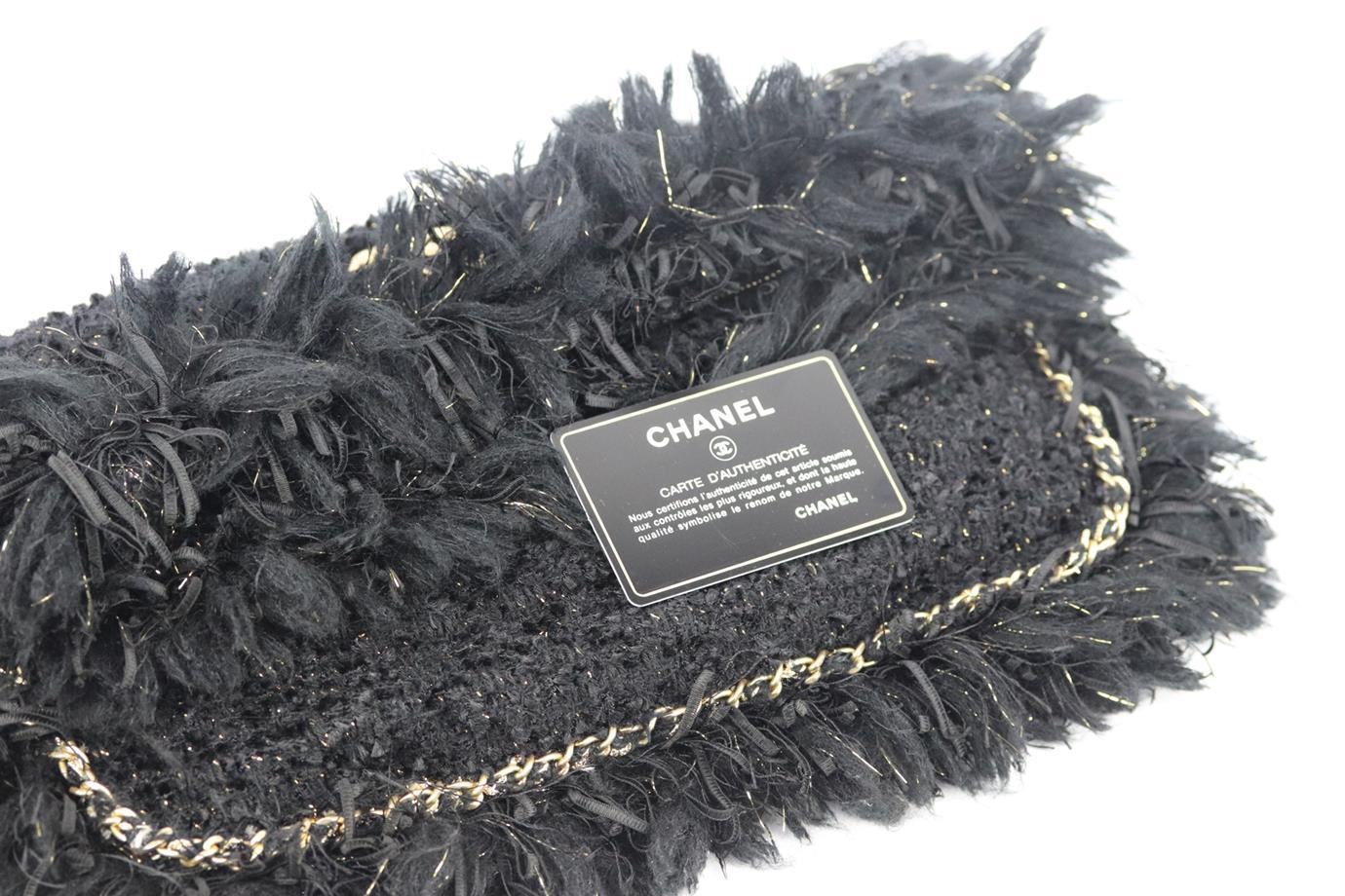 Black Chanel 2017 Cc Detailed Fringed Tweed Clutch