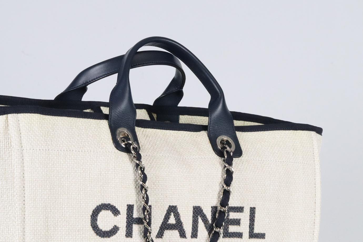 Chanel Deauville grand sac cabas en toile et cuir 2017 en vente 3