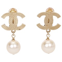 Chanel 2017 Gold CC Drop Clip Earrings