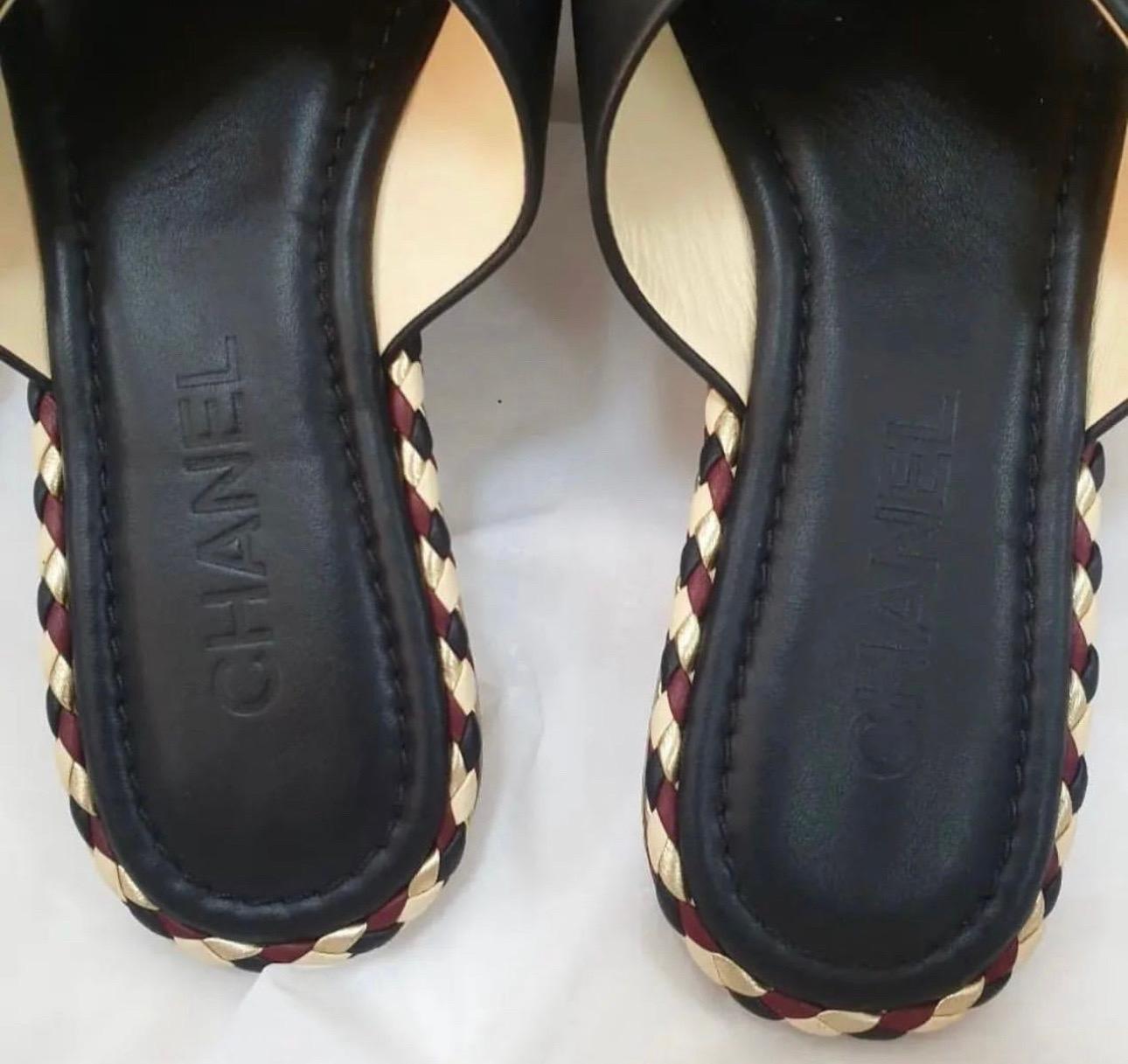 Women's Chanel 2017 Interlocking CC Logo Slides