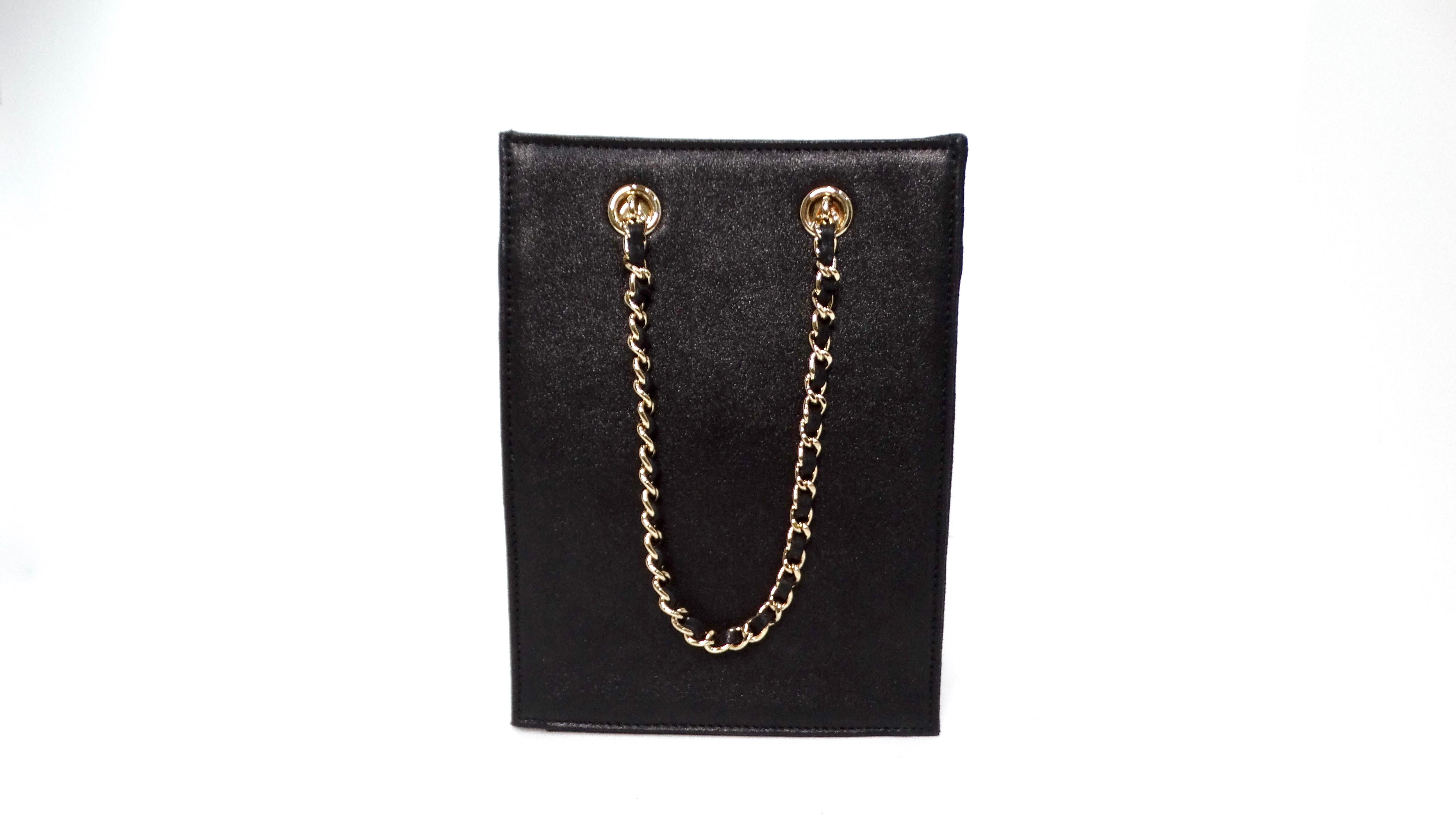 Chanel 2017 Minaudière Swarovski Crystal rare Eiffel Tower Motif Leather Tote en vente 1