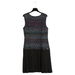 Chanel 2017 Robe FR44 Schwarzes plissiertes Tweedkleid aus Tweed UK16 US14